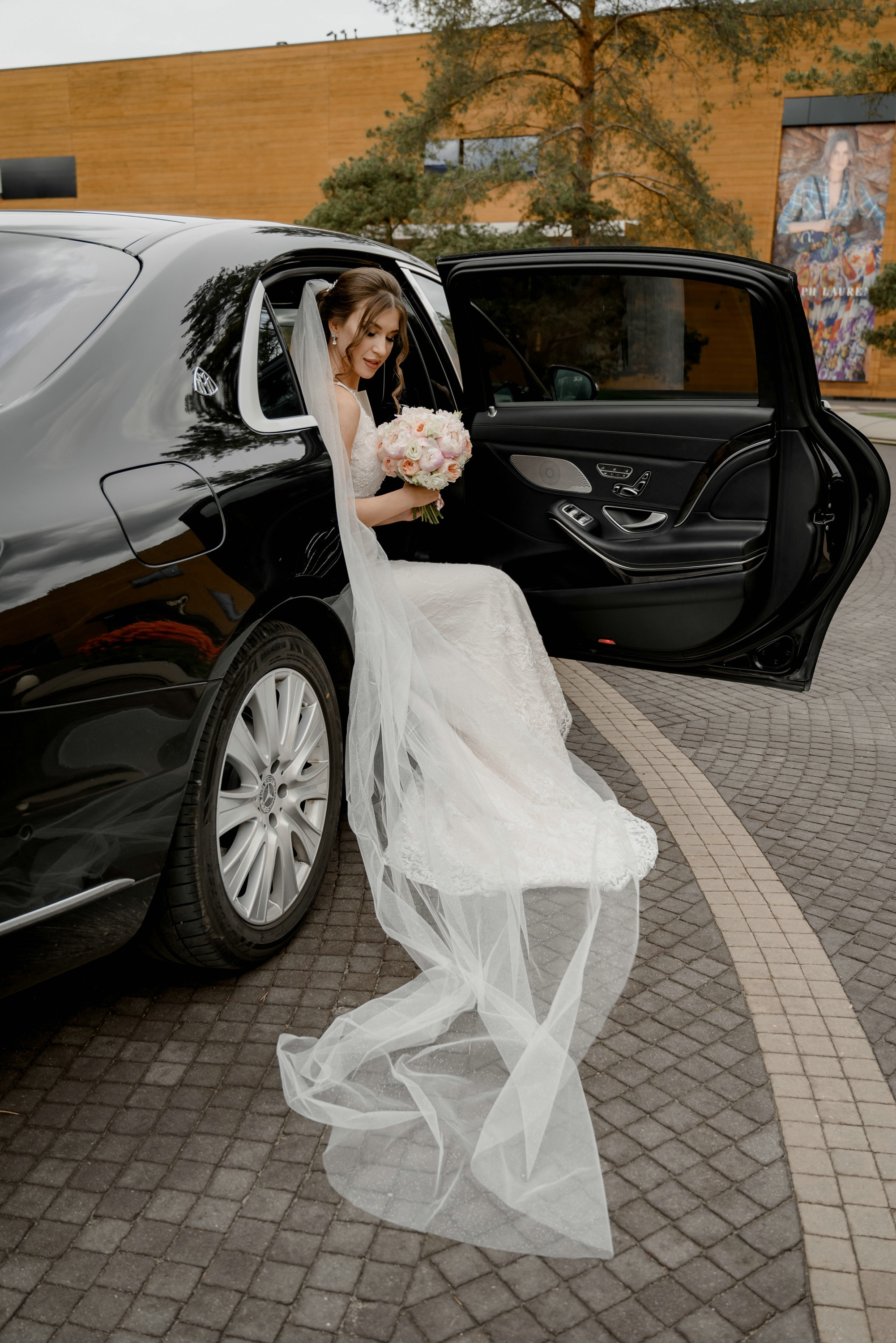 Свадебные фото в Москва Сити и роспись в ЗАГСе Барвиха. Свадебный и семейный фотограф в Москве Светлана Зоткина