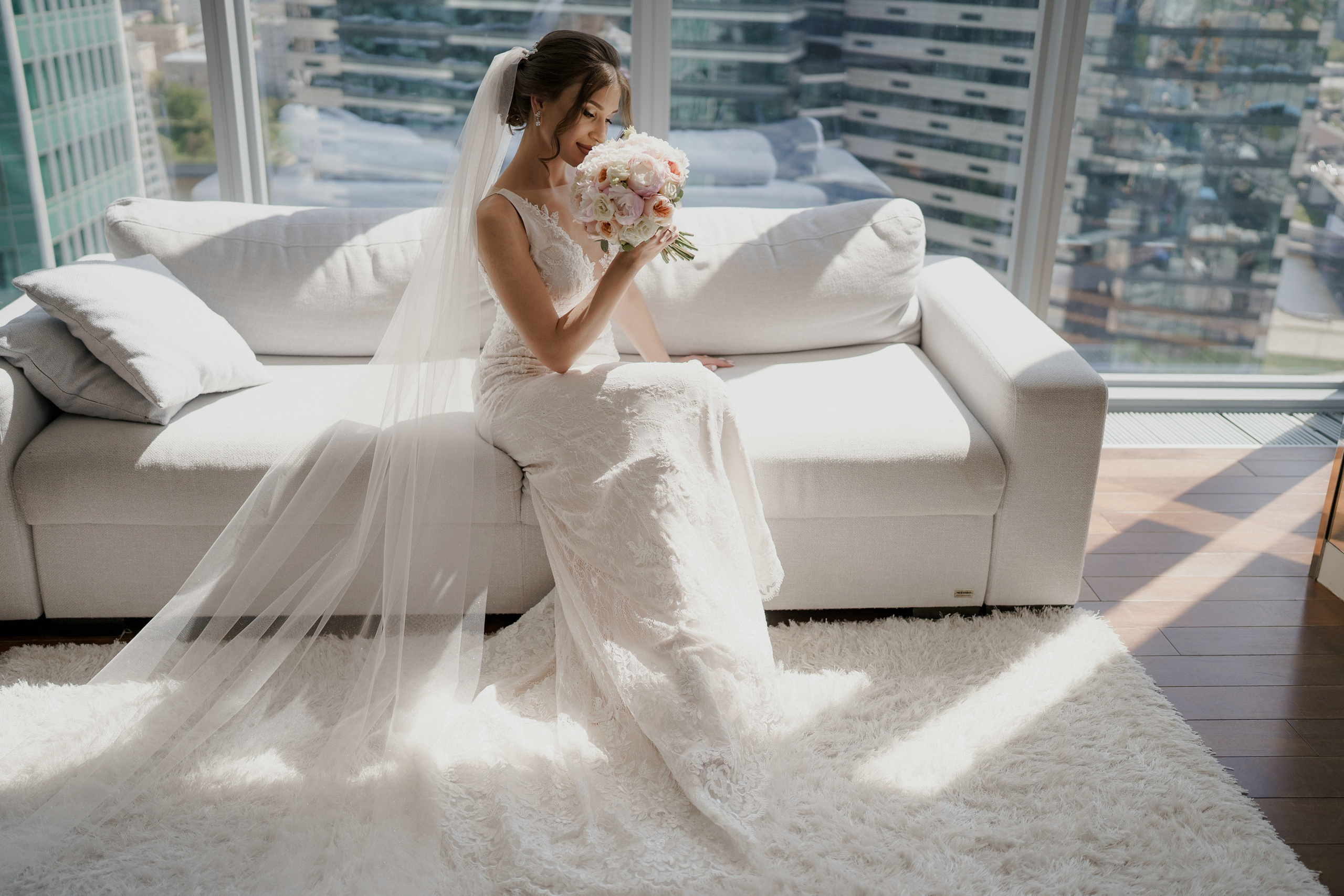 Свадебные фото в Москва Сити и роспись в ЗАГСе Барвиха. Свадебный и семейный фотограф в Москве Светлана Зоткина