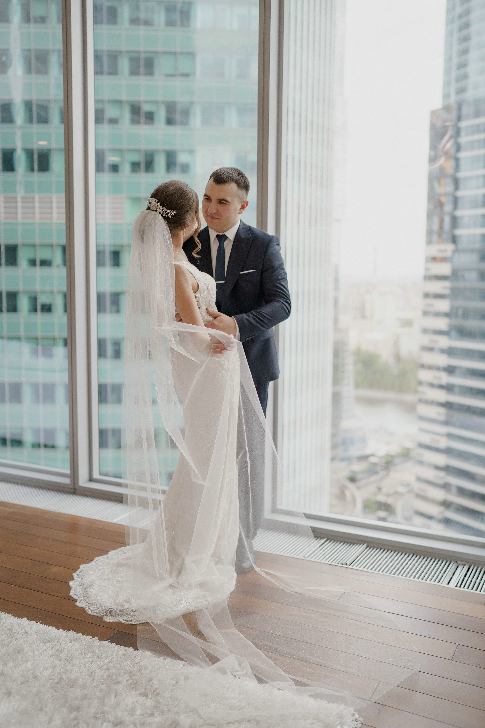 Свадебные фото в Москва Сити и роспись в ЗАГСе Барвиха. Свадебный и семейный фотограф в Москве Светлана Зоткина