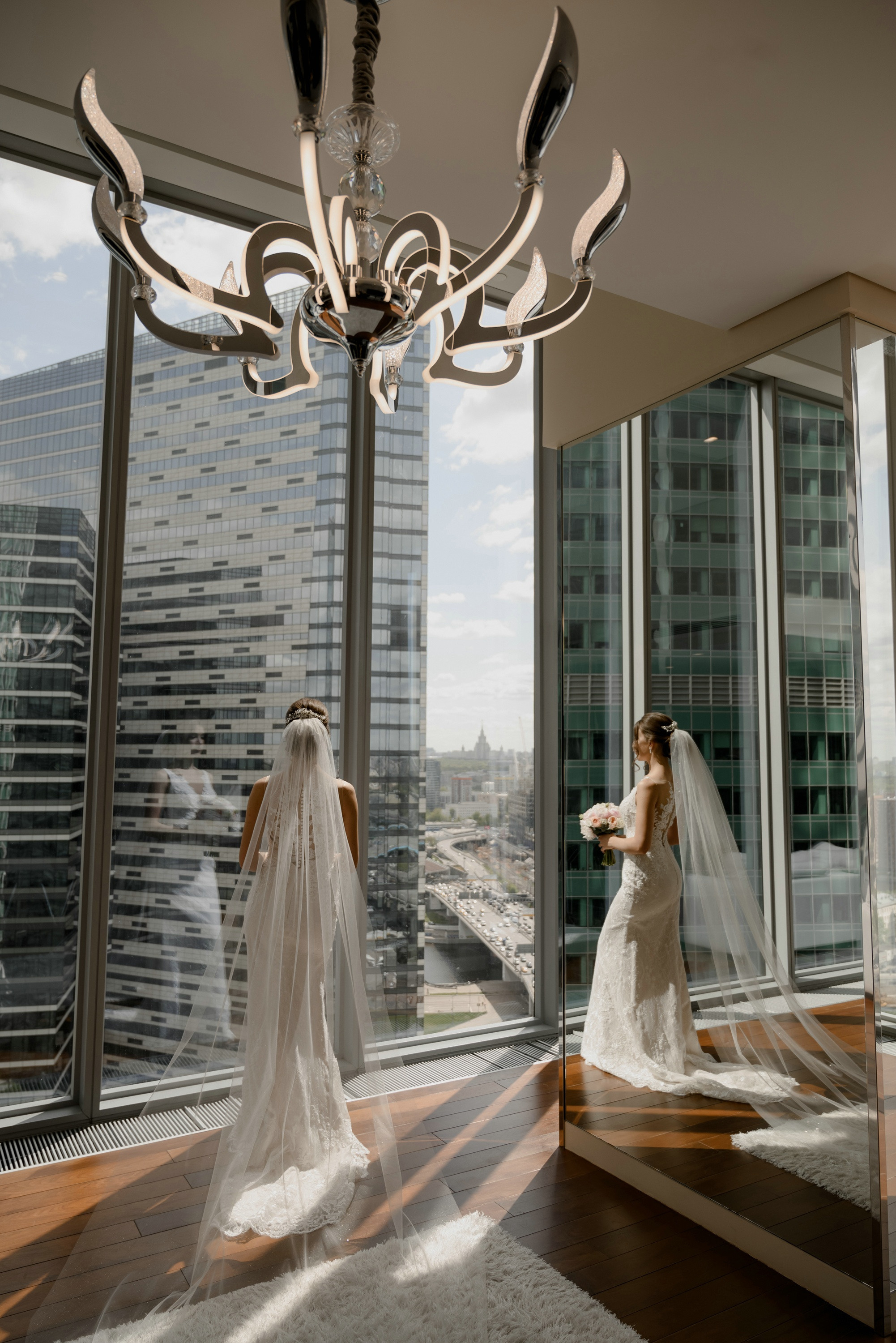 Свадебные фото в Москва Сити и роспись в ЗАГСе Барвиха. Свадебный и семейный фотограф в Москве Светлана Зоткина