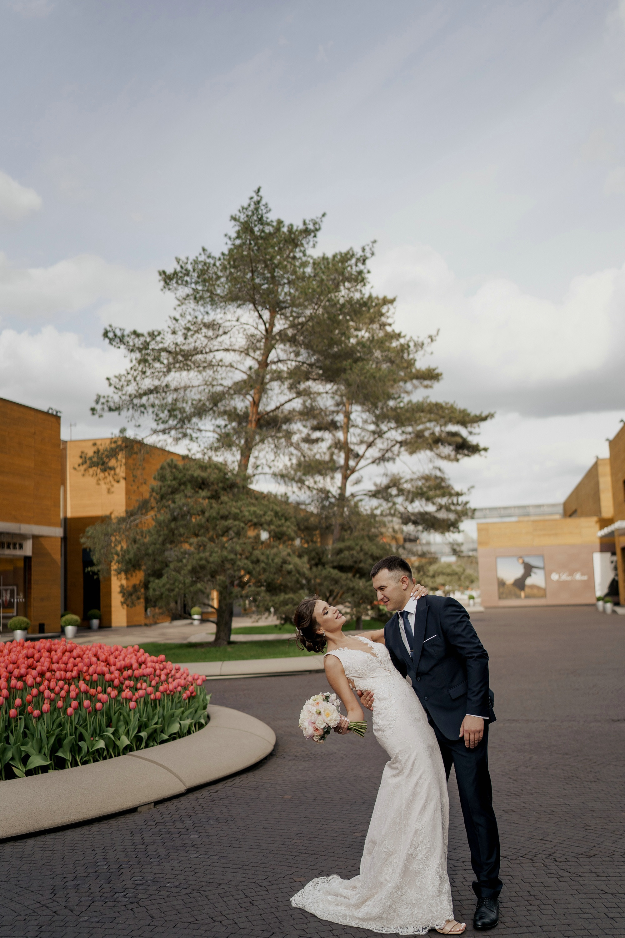 Свадебные фото в Москва Сити и роспись в ЗАГСе Барвиха. Свадебный и семейный фотограф в Москве Светлана Зоткина