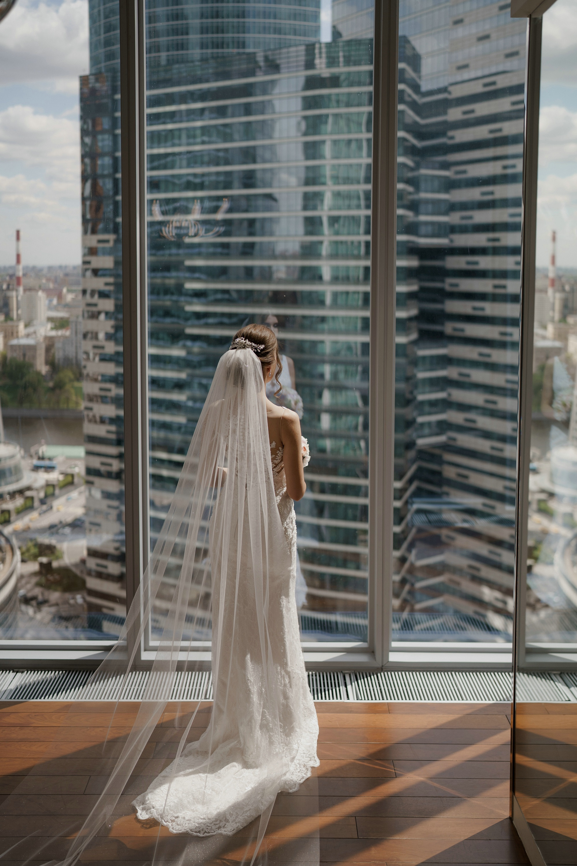 Свадебные фото в Москва Сити и роспись в ЗАГСе Барвиха. Свадебный и семейный фотограф в Москве Светлана Зоткина