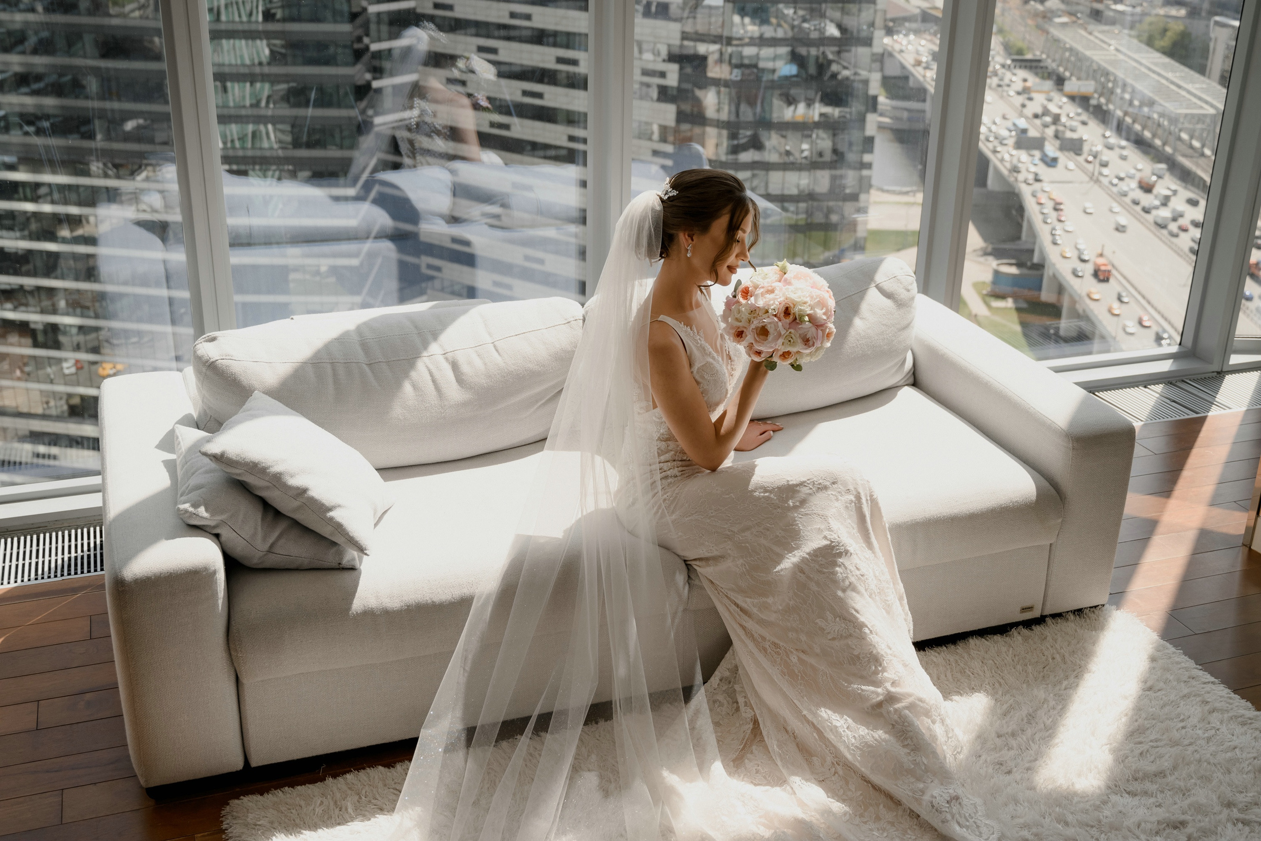 Свадебные фото в Москва Сити и роспись в ЗАГСе Барвиха. Свадебный и семейный фотограф в Москве Светлана Зоткина