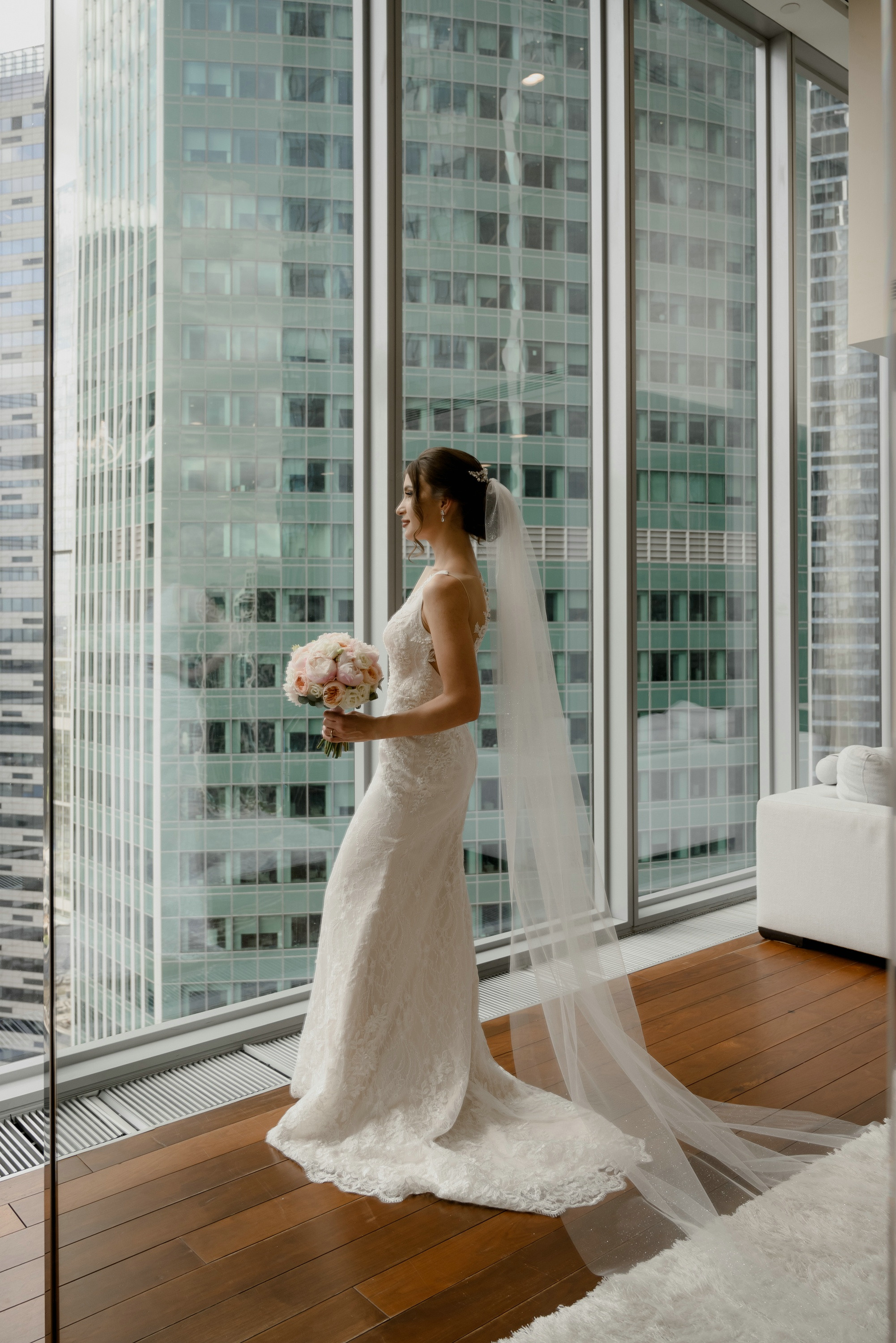 Свадебные фото в Москва Сити и роспись в ЗАГСе Барвиха. Свадебный и семейный фотограф в Москве Светлана Зоткина