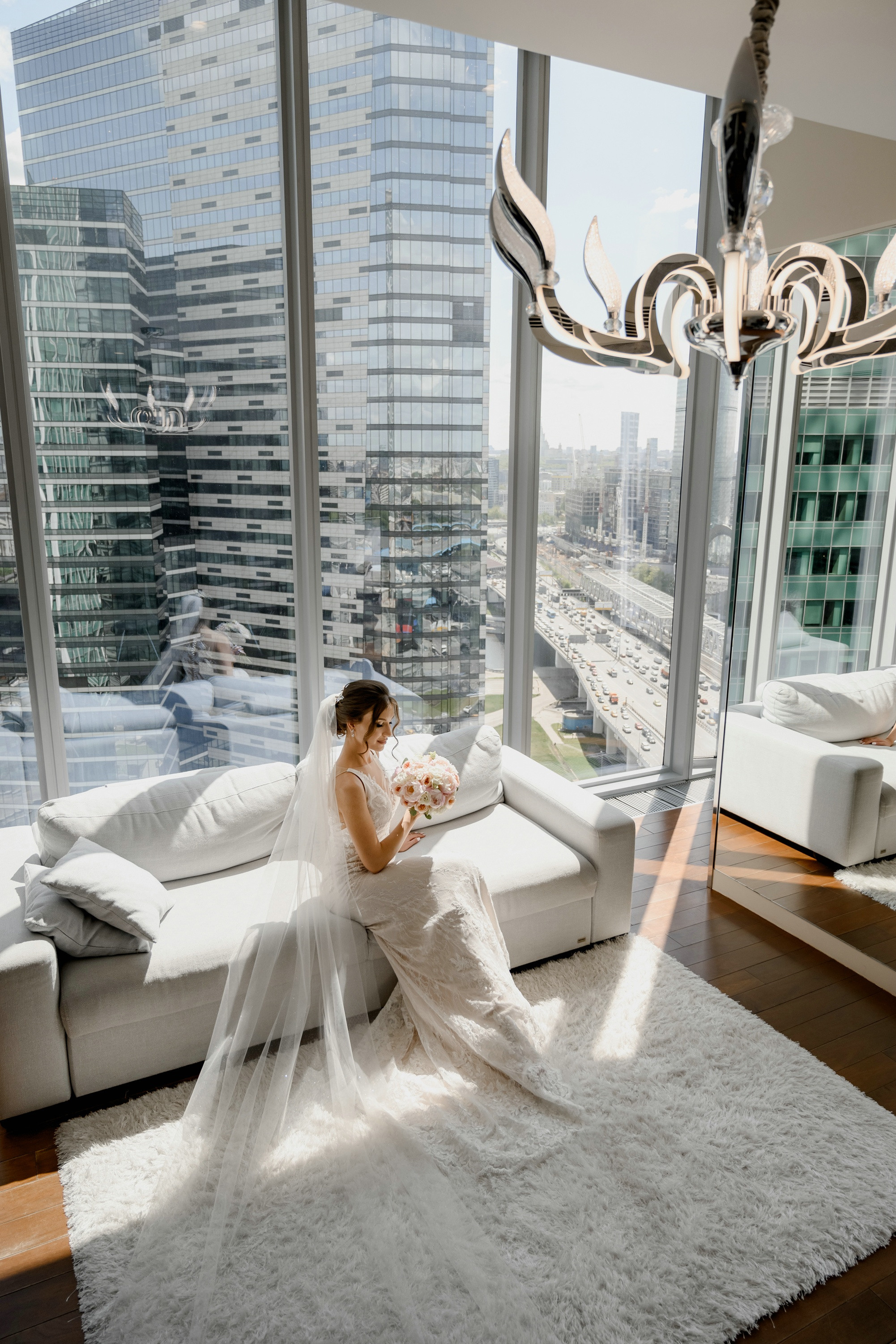 Свадебные фото в Москва Сити и роспись в ЗАГСе Барвиха. Свадебный и семейный фотограф в Москве Светлана Зоткина