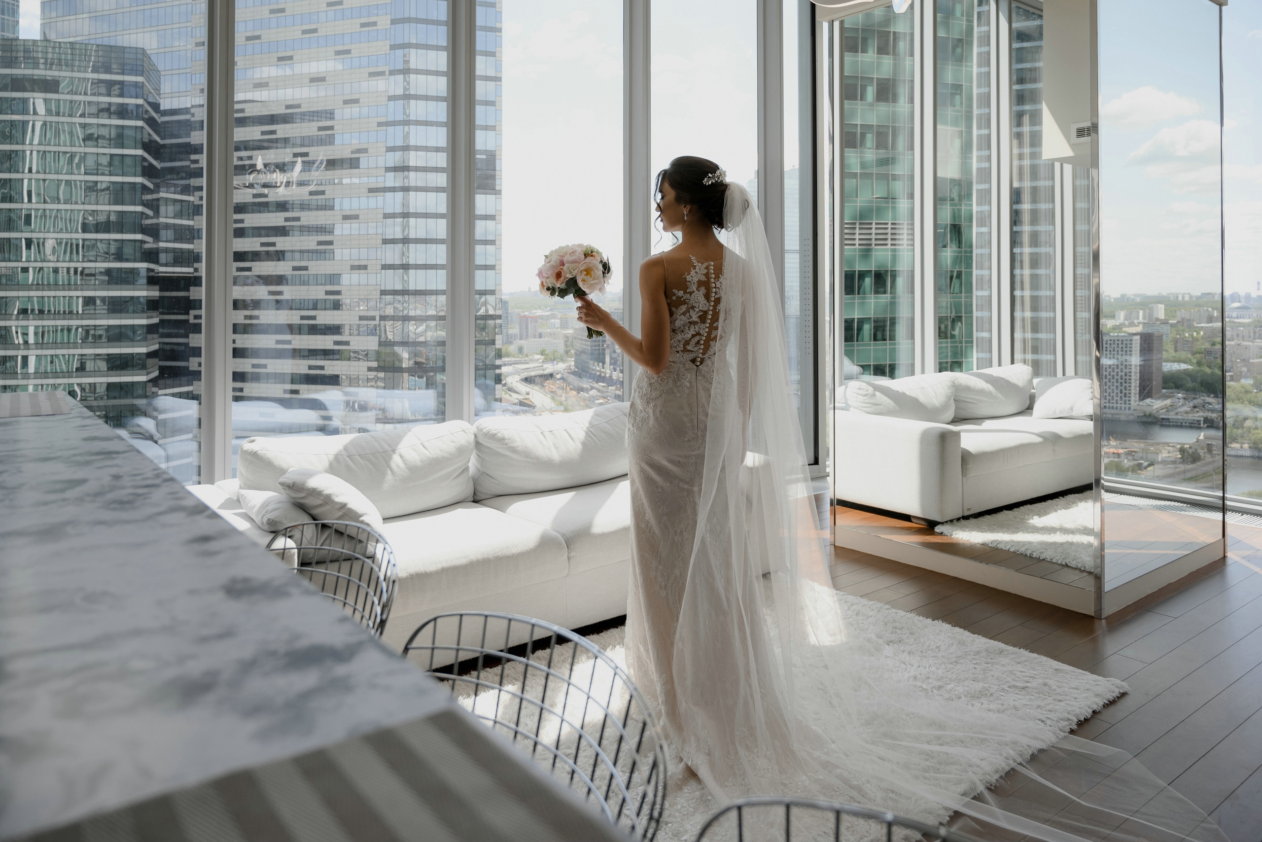 Свадебные фото в Москва Сити и роспись в ЗАГСе Барвиха. Свадебный и семейный фотограф в Москве Светлана Зоткина