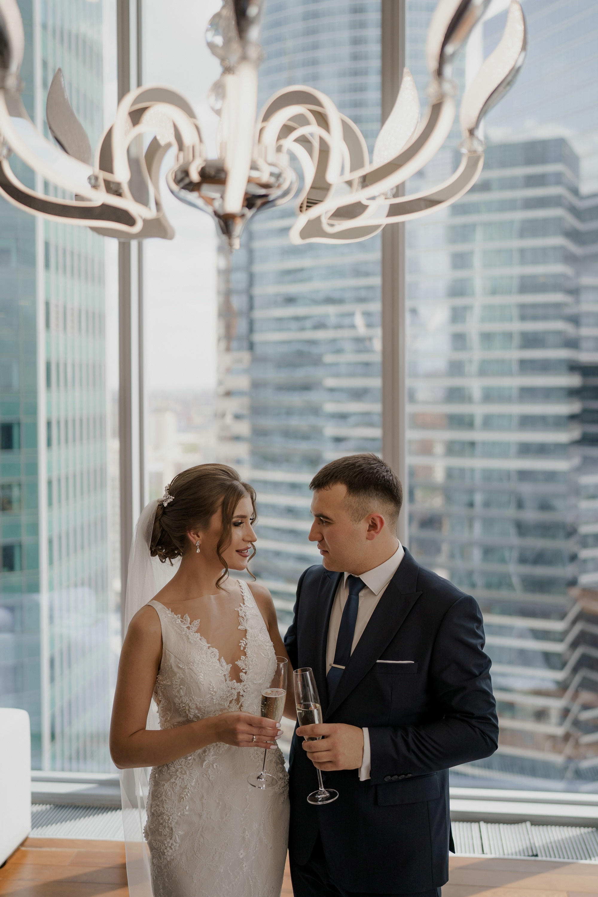 Свадебные фото в Москва Сити и роспись в ЗАГСе Барвиха. Свадебный и семейный фотограф в Москве Светлана Зоткина