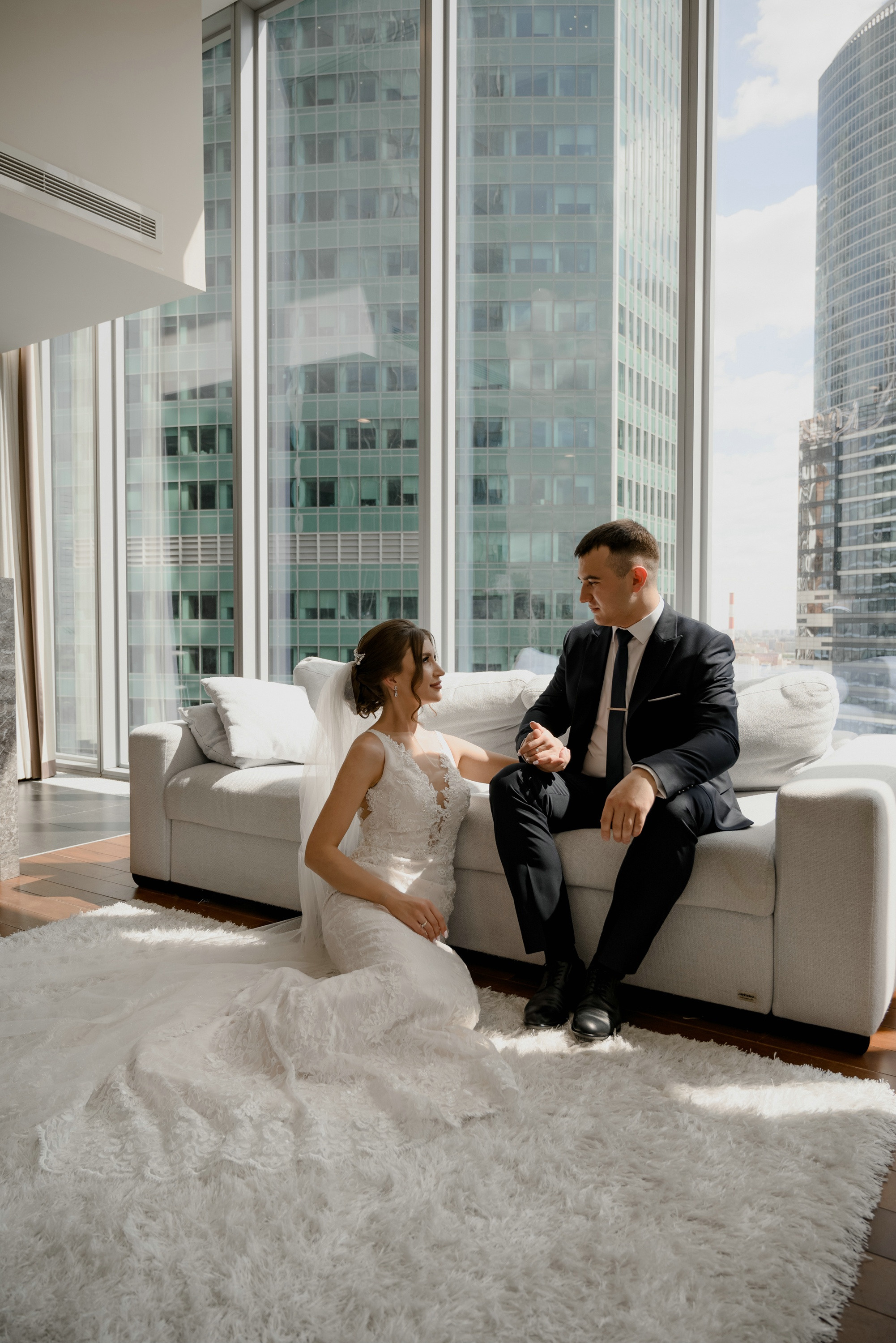 Свадебные фото в Москва Сити и роспись в ЗАГСе Барвиха. Свадебный и семейный фотограф в Москве Светлана Зоткина