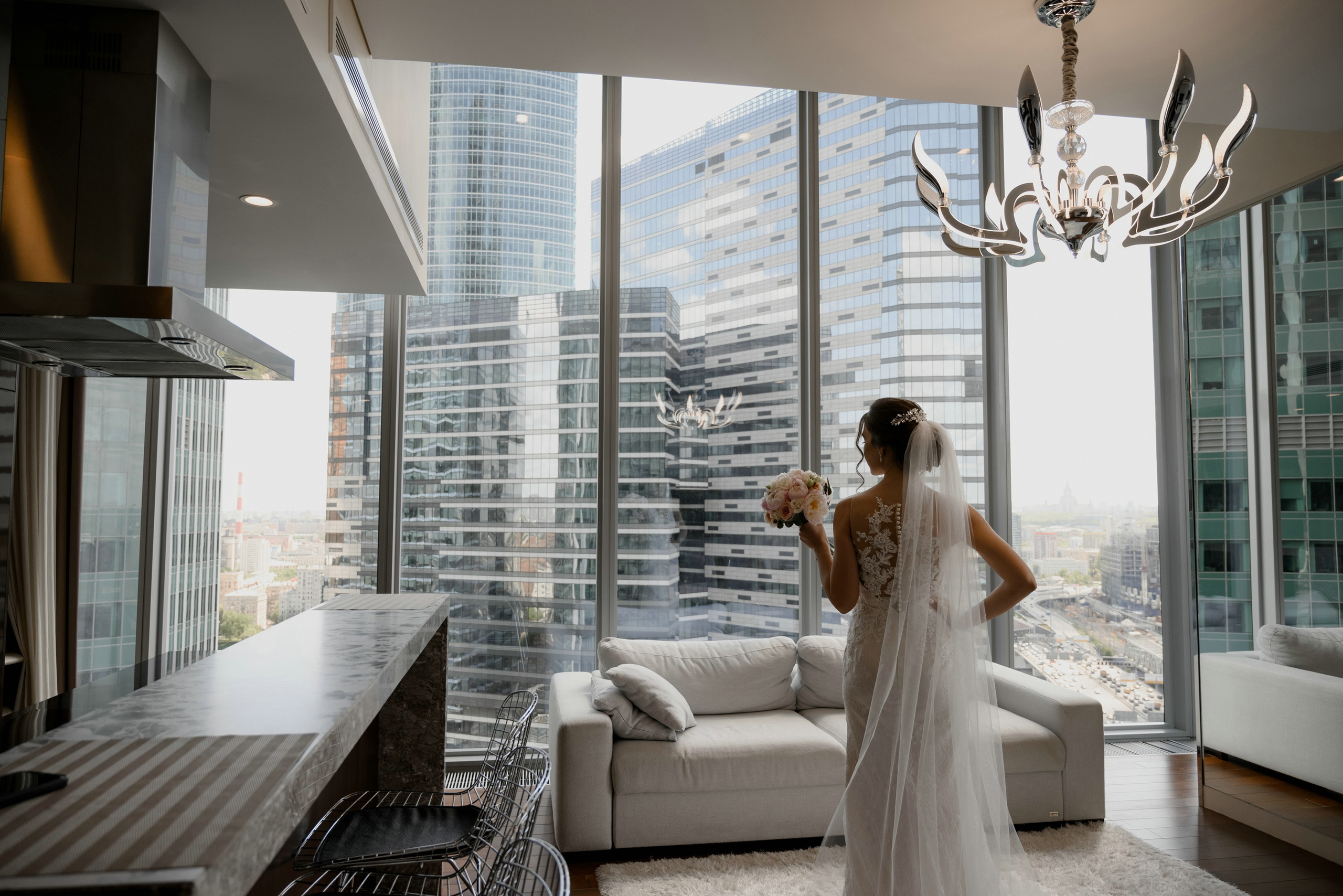 Свадебные фото в Москва Сити и роспись в ЗАГСе Барвиха. Свадебный и семейный фотограф в Москве Светлана Зоткина