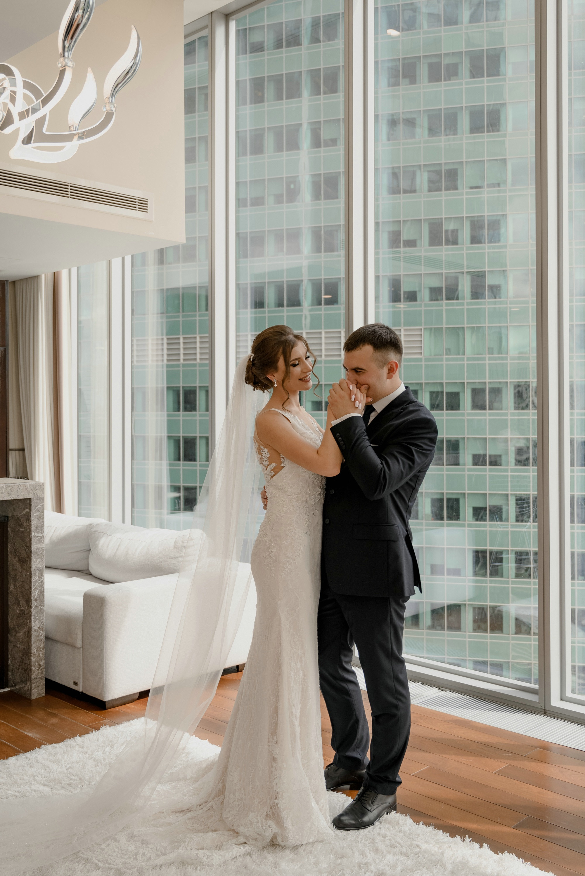 Свадебные фото в Москва Сити и роспись в ЗАГСе Барвиха. Свадебный и семейный фотограф в Москве Светлана Зоткина