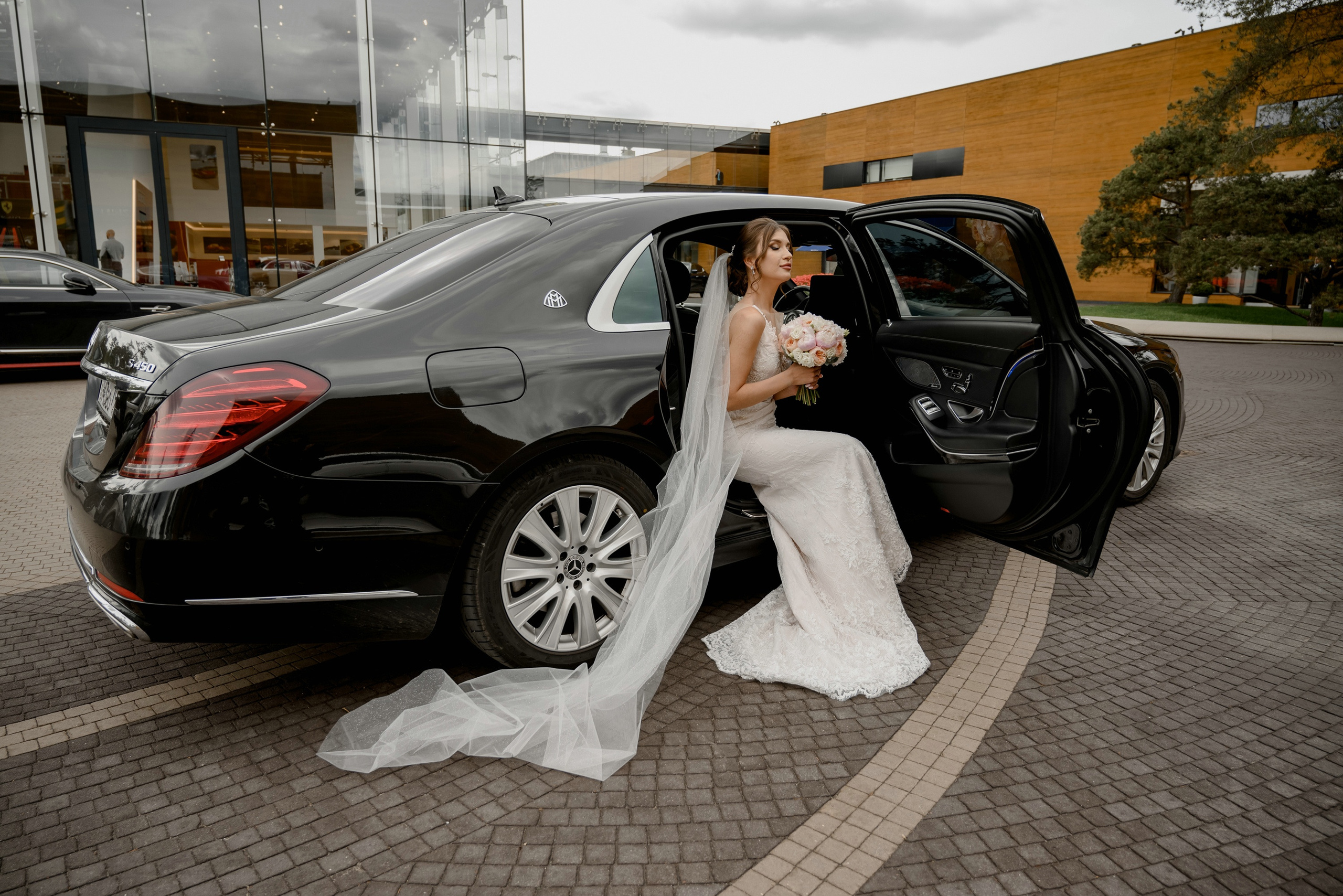 Свадебные фото в Москва Сити и роспись в ЗАГСе Барвиха. Свадебный и семейный фотограф в Москве Светлана Зоткина