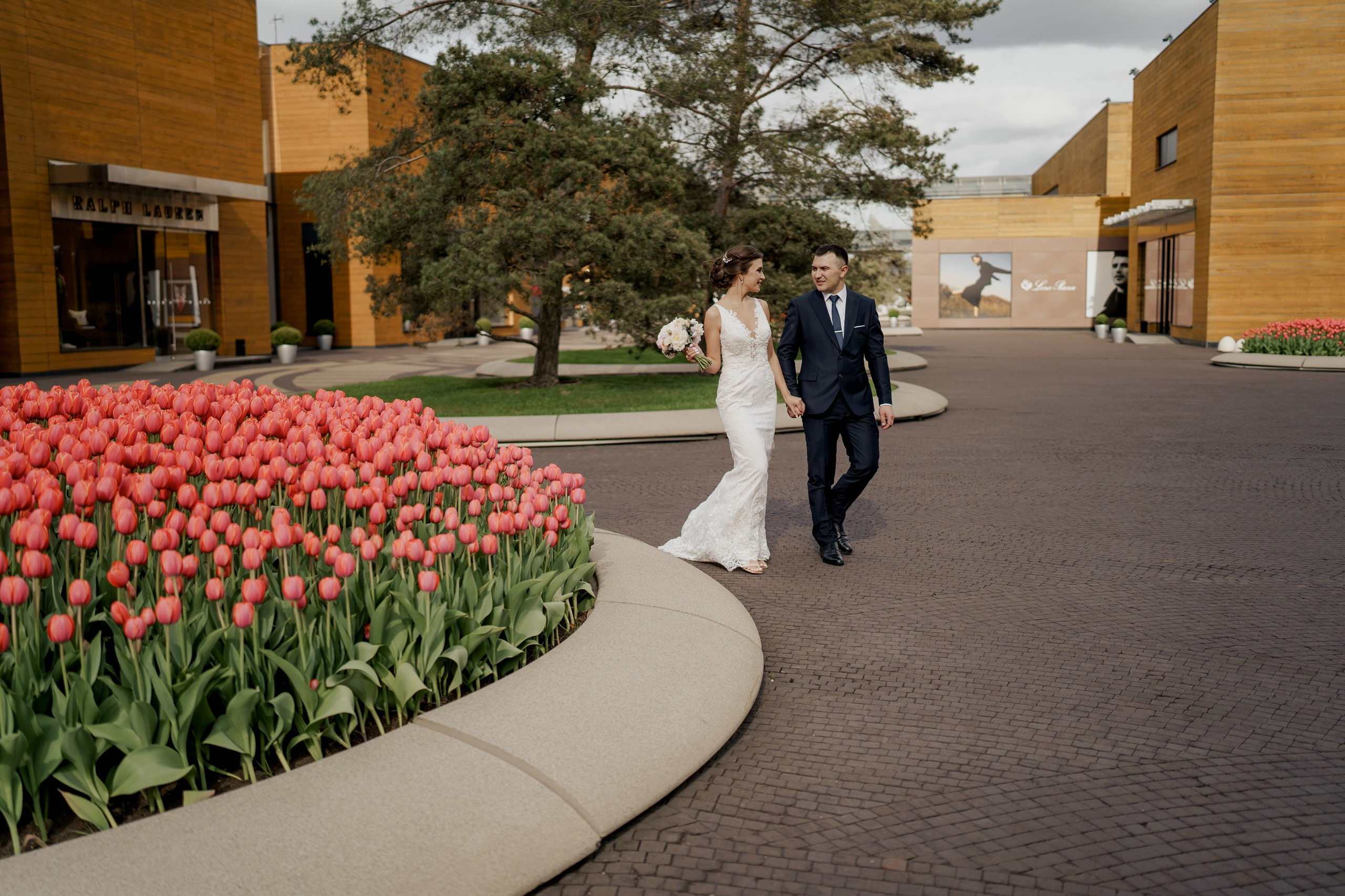 Свадебные фото в Москва Сити и роспись в ЗАГСе Барвиха. Свадебный и семейный фотограф в Москве Светлана Зоткина