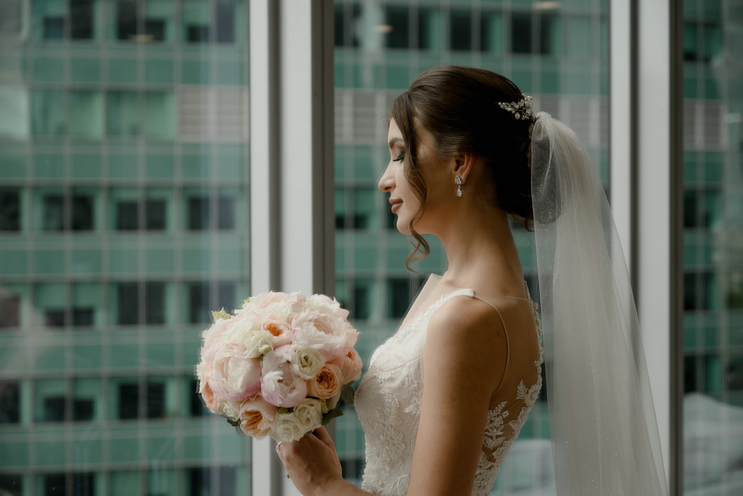 Свадебные фото в Москва Сити и роспись в ЗАГСе Барвиха. Свадебный и семейный фотограф в Москве Светлана Зоткина