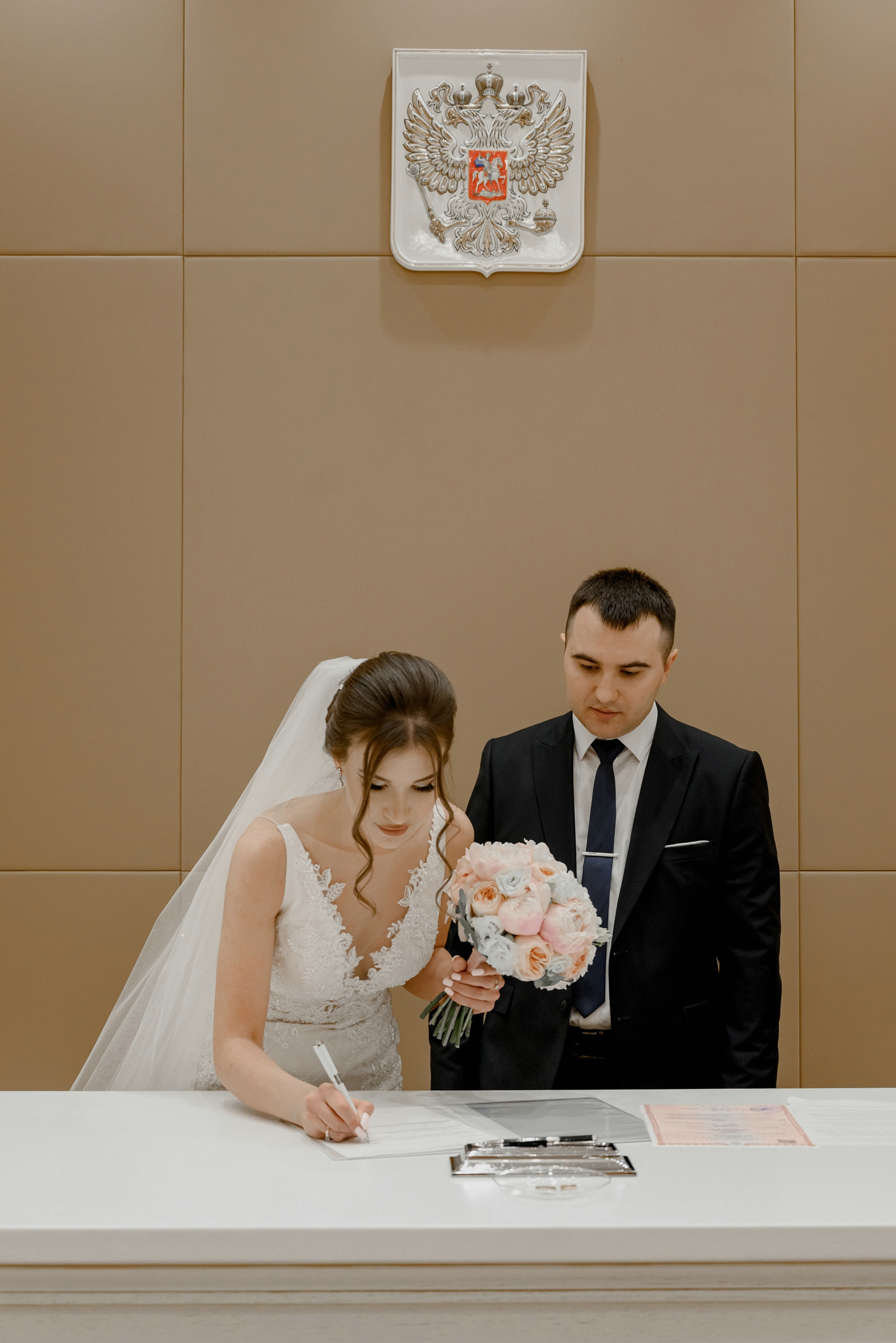 Свадебные фото в Москва Сити и роспись в ЗАГСе Барвиха. Свадебный и семейный фотограф в Москве Светлана Зоткина