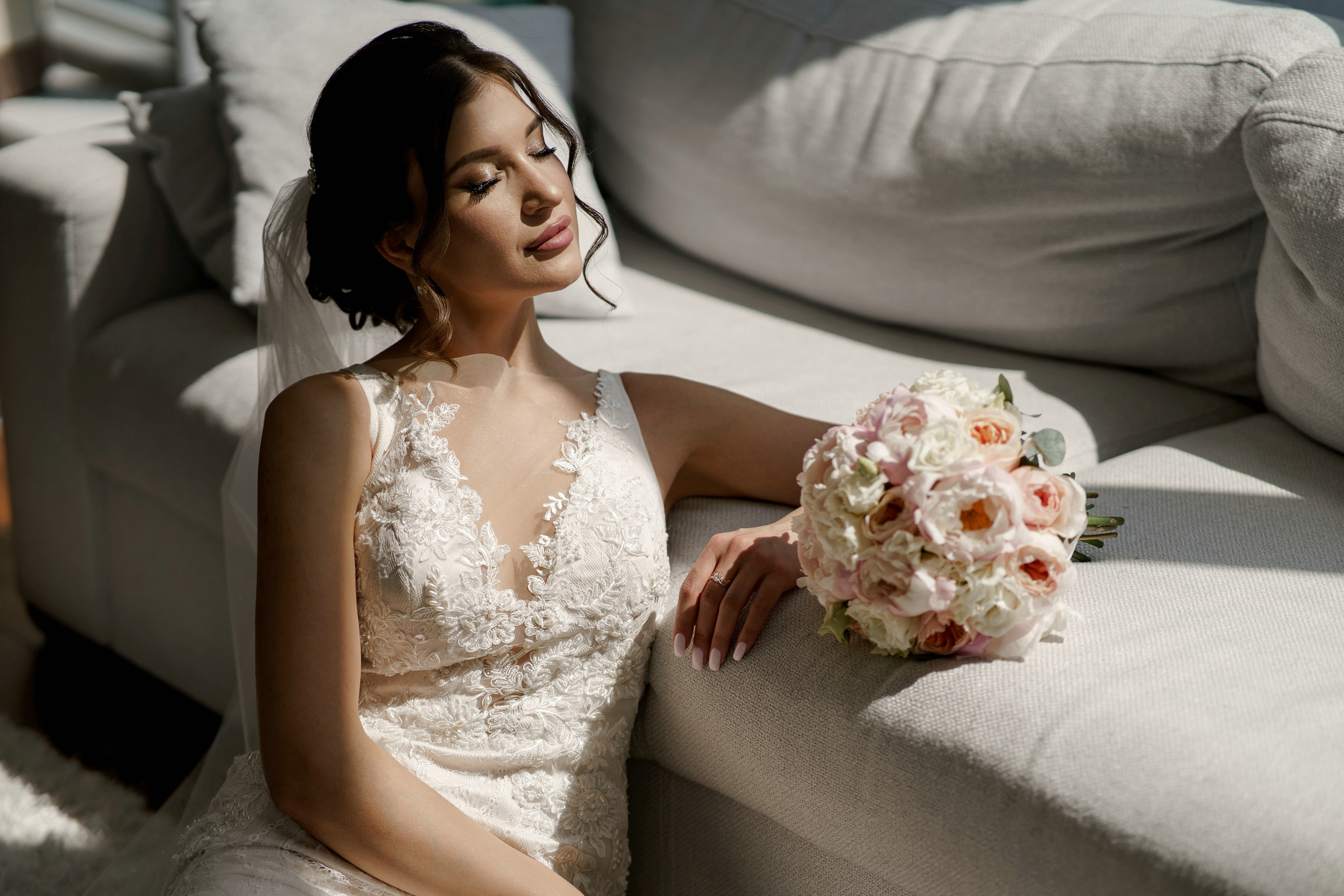 Свадебные фото в Москва Сити и роспись в ЗАГСе Барвиха. Свадебный и семейный фотограф в Москве Светлана Зоткина