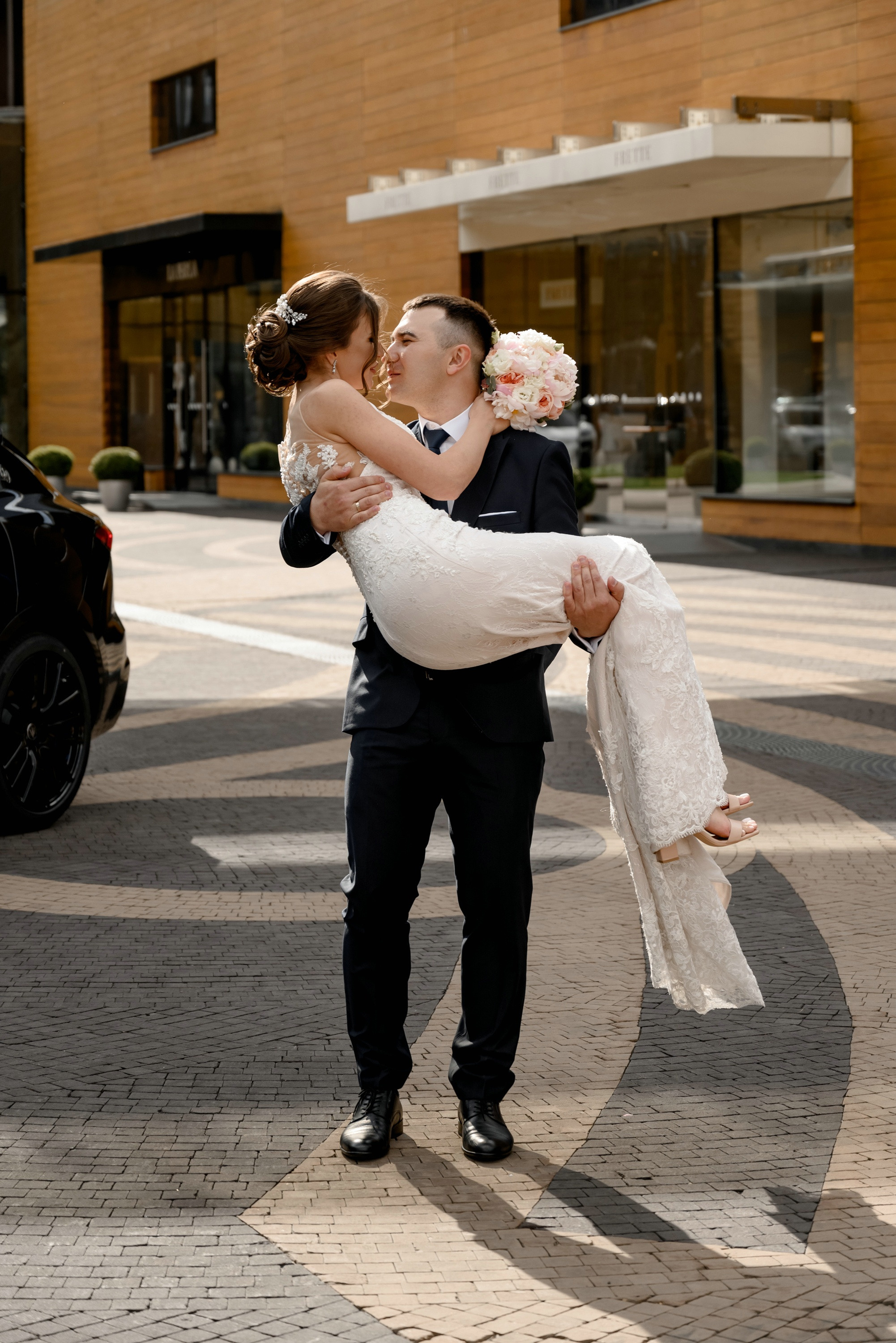 Свадебные фото в Москва Сити и роспись в ЗАГСе Барвиха. Свадебный и семейный фотограф в Москве Светлана Зоткина