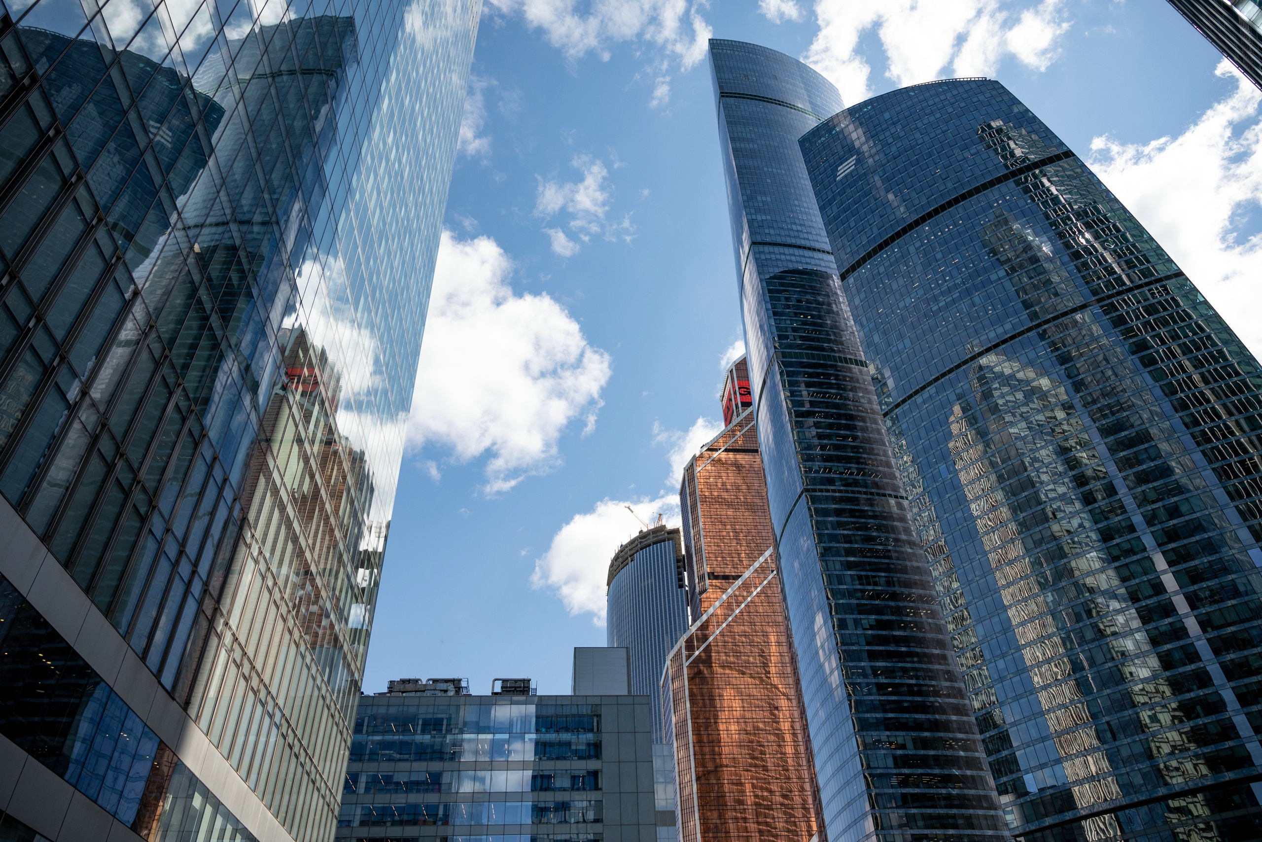 Свадебные фото в Москва Сити и роспись в ЗАГСе Барвиха. Свадебный и семейный фотограф в Москве Светлана Зоткина