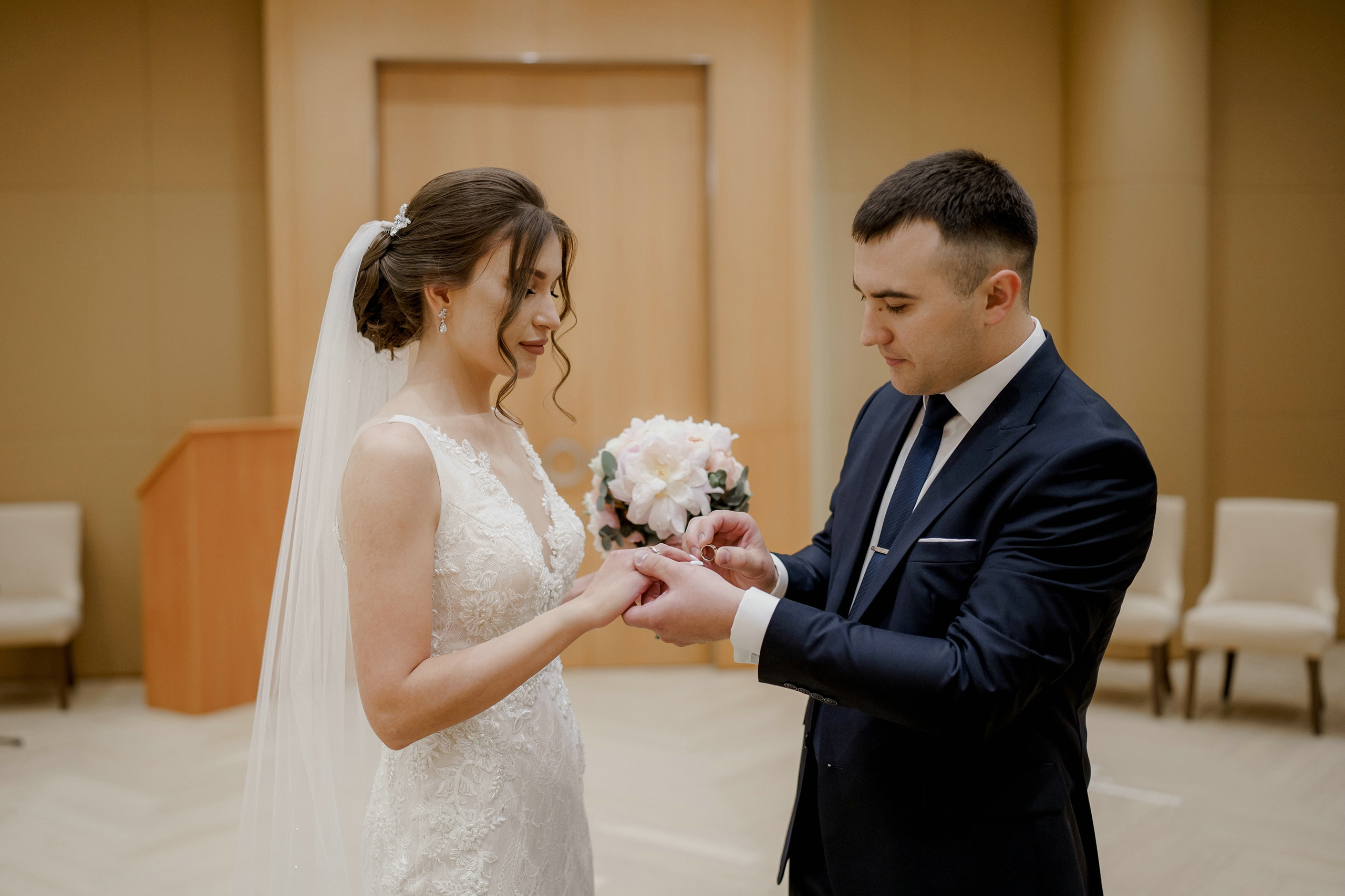 Свадебные фото в Москва Сити и роспись в ЗАГСе Барвиха. Свадебный и семейный фотограф в Москве Светлана Зоткина