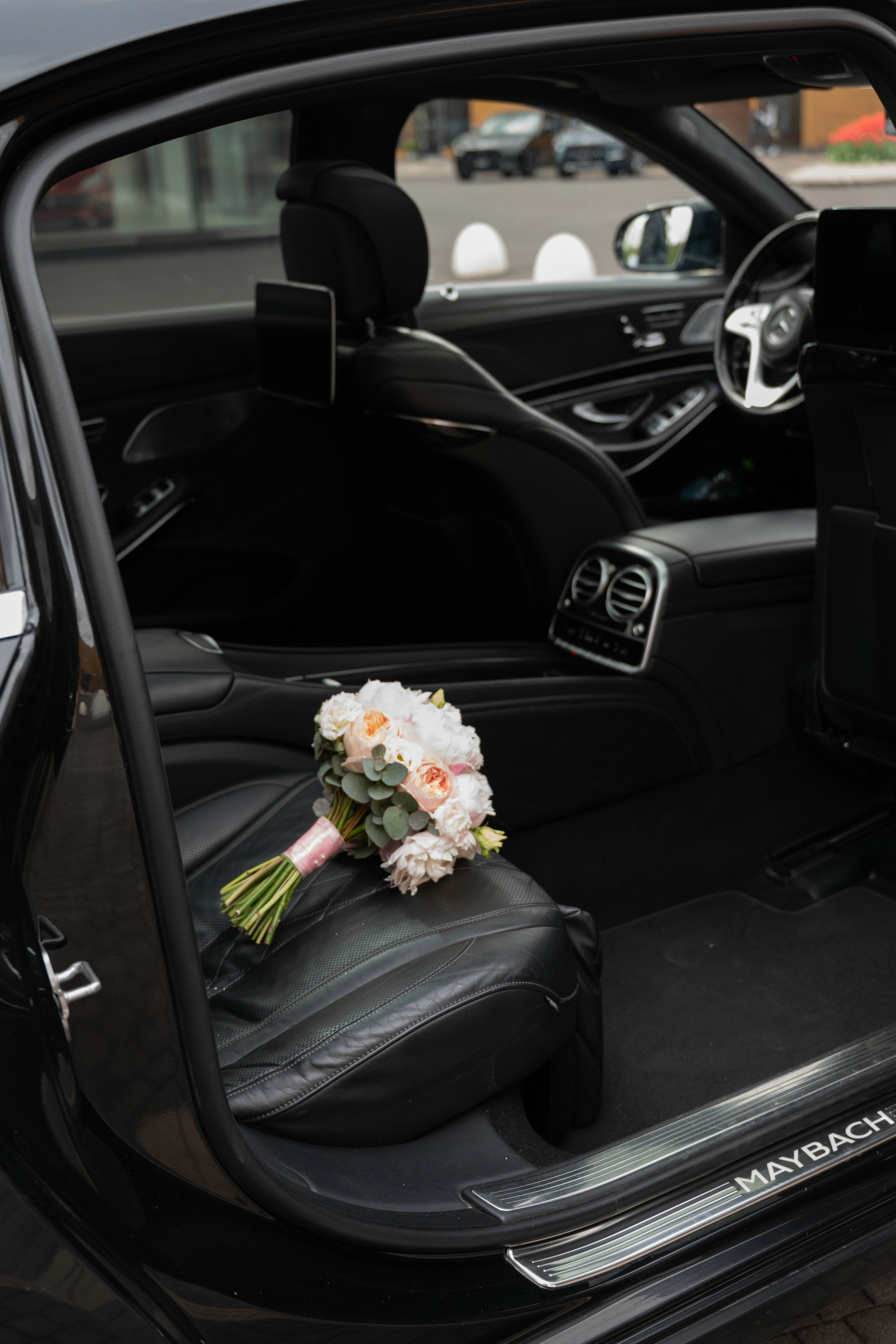 Свадебные фото в Москва Сити и роспись в ЗАГСе Барвиха. Свадебный и семейный фотограф в Москве Светлана Зоткина