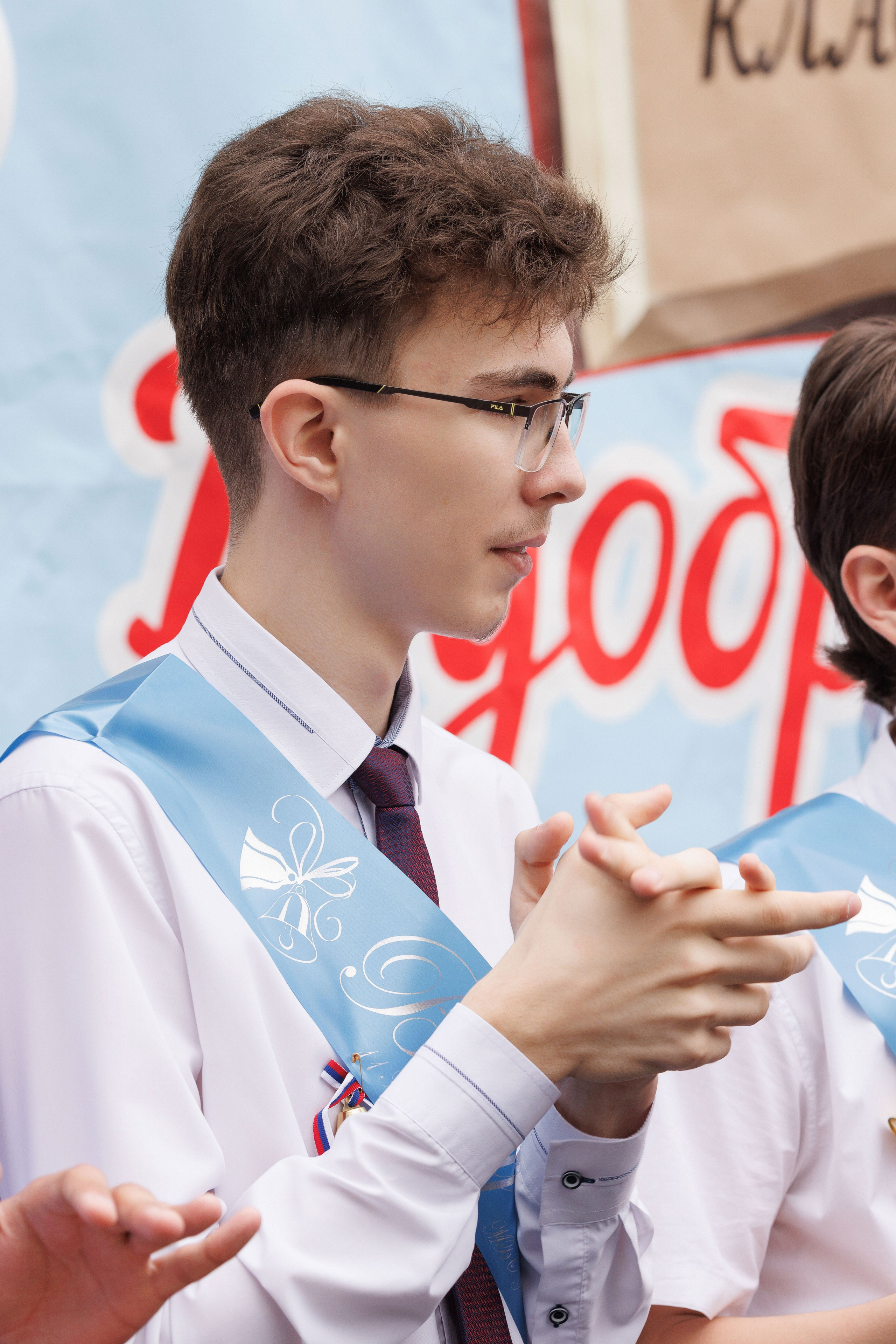 Последний звонок Гимназия Артем. Photoalbum-vl.ru