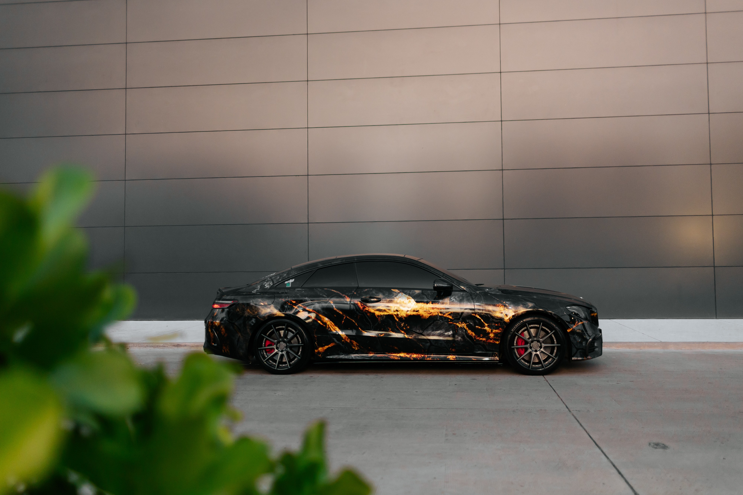 Mercedes Benz E 53. Фотограф в на Пхукете Сергей Войлоков