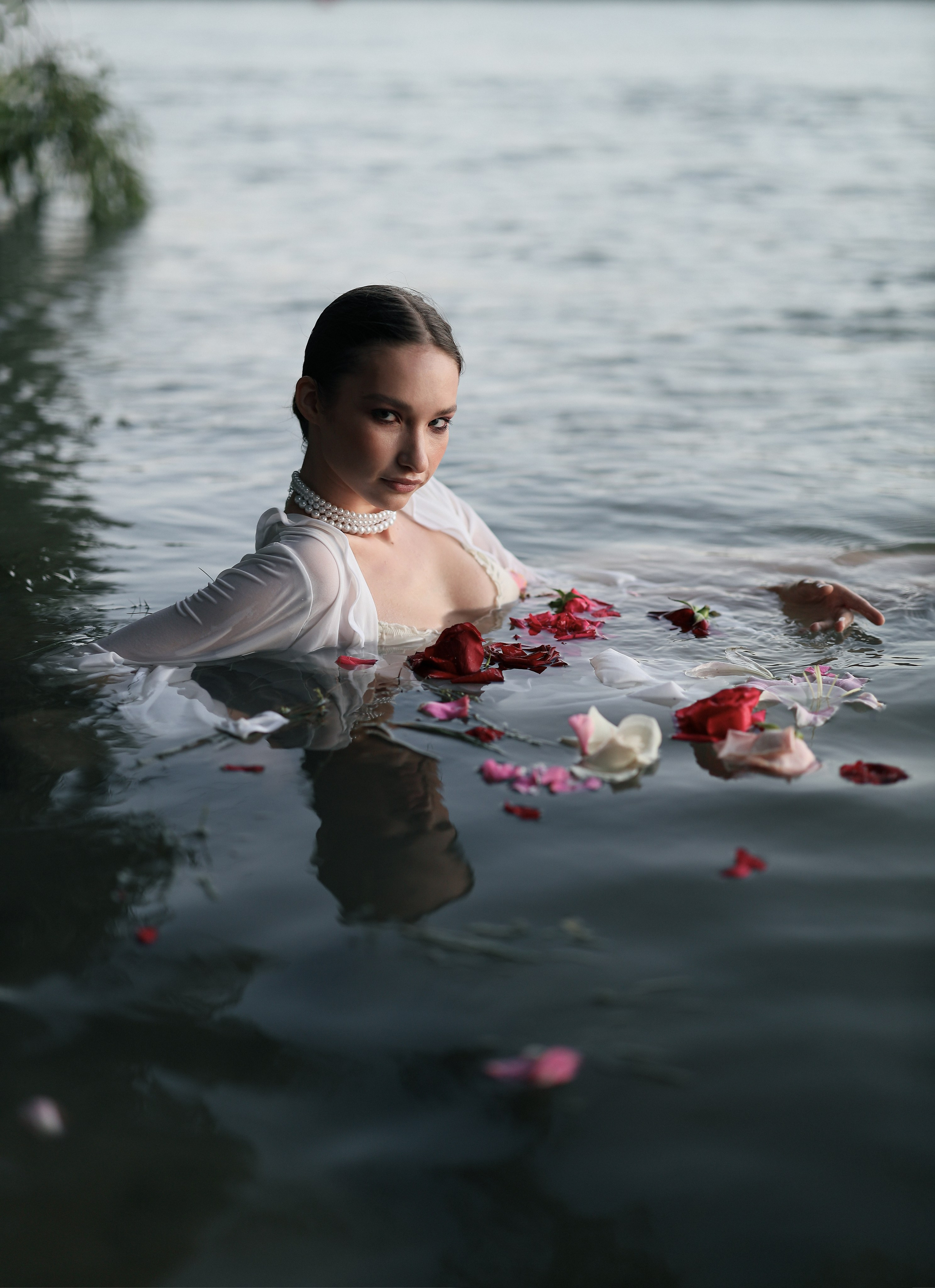 Фотосессия в воде для Натали. Свадебный и семейный фотограф в Абхазии Жанна Соснина