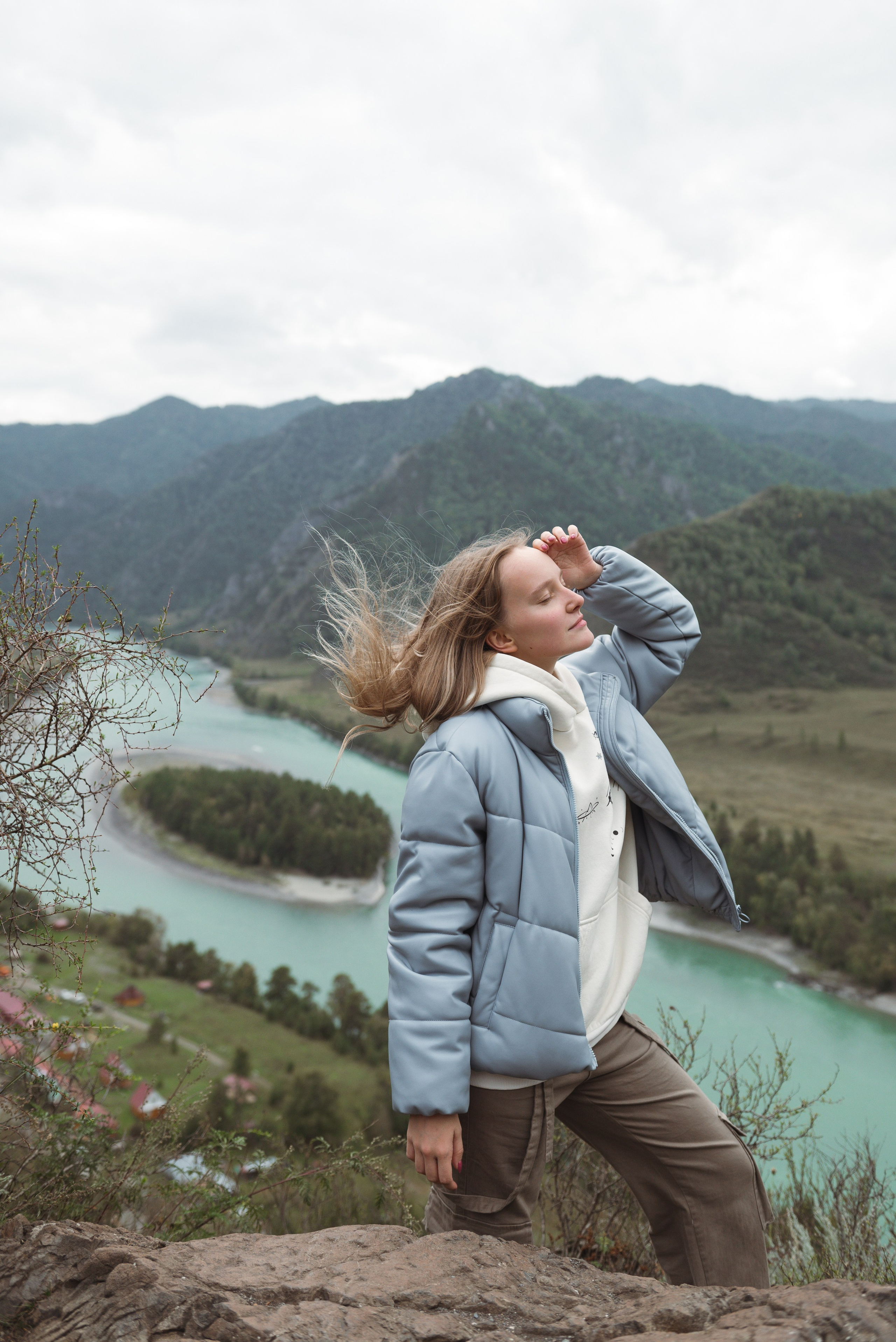 Ретрит по Горному Алтаю. Фотограф Москва Настя Профотовна. Репортажные, свадебные и контент фотосессии