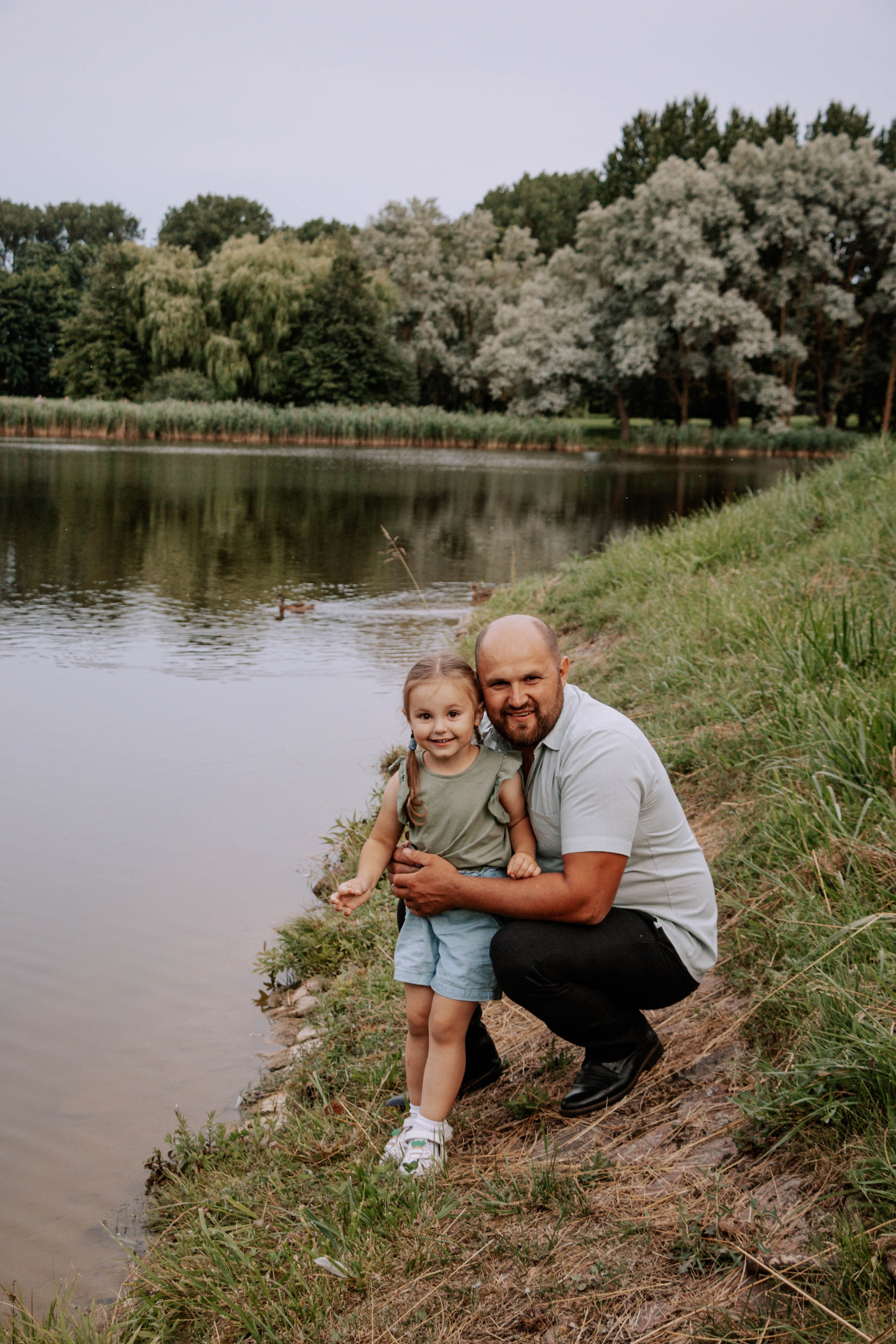 Алексей, Римма, Аннушка и Полина. Бережно сохраняю ваши чувства и истории на своих фотографиях
