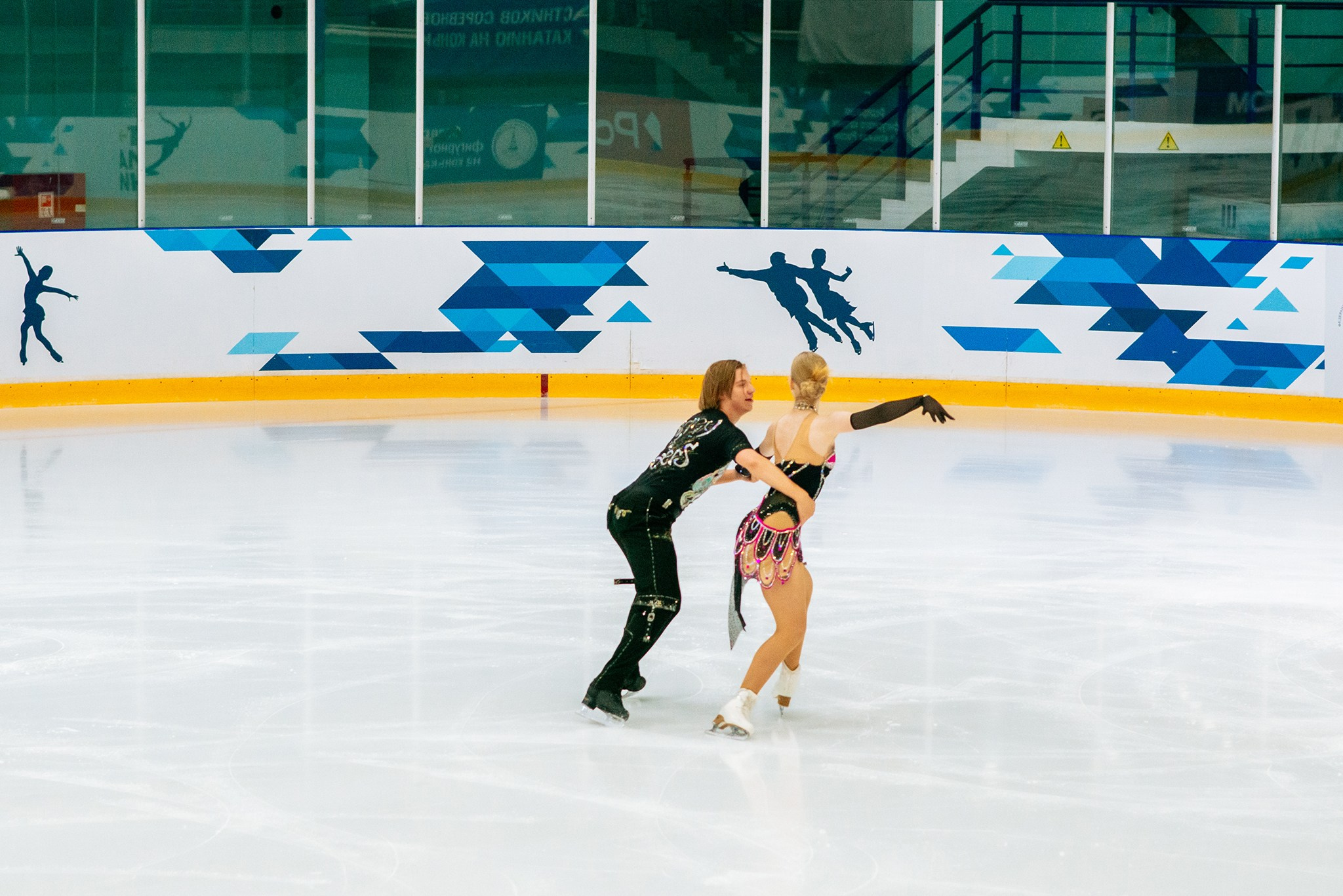 Танцы на льду. Елизавета Кириллова и Илья Карпов. Репортажный фотограф в Санкт-Петербурге Анастасия Клёпова