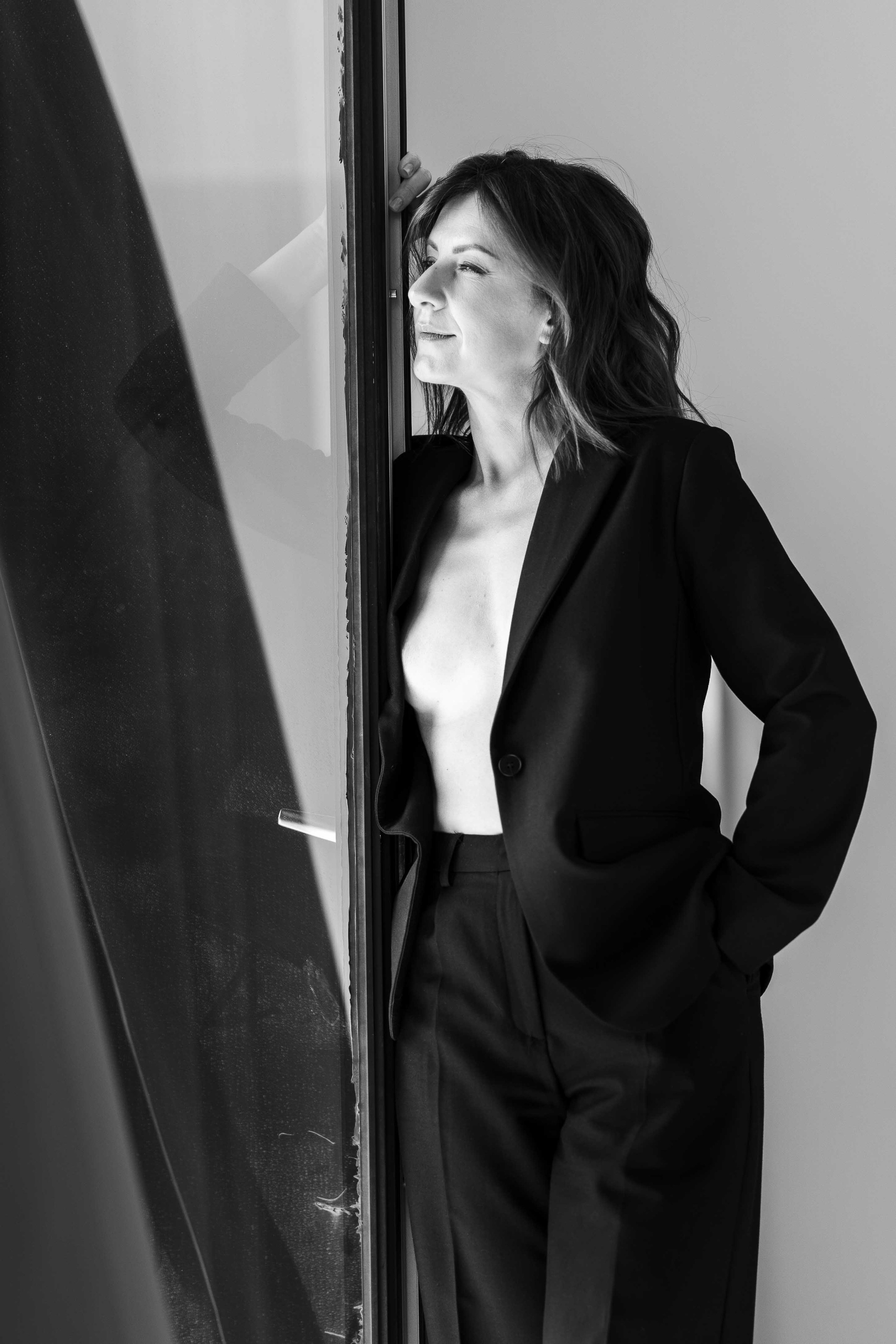 Женский портрет 35+. Женский портретный фотограф 35+ Воронеж. Добро пожаловать в магию ЧБ портрета