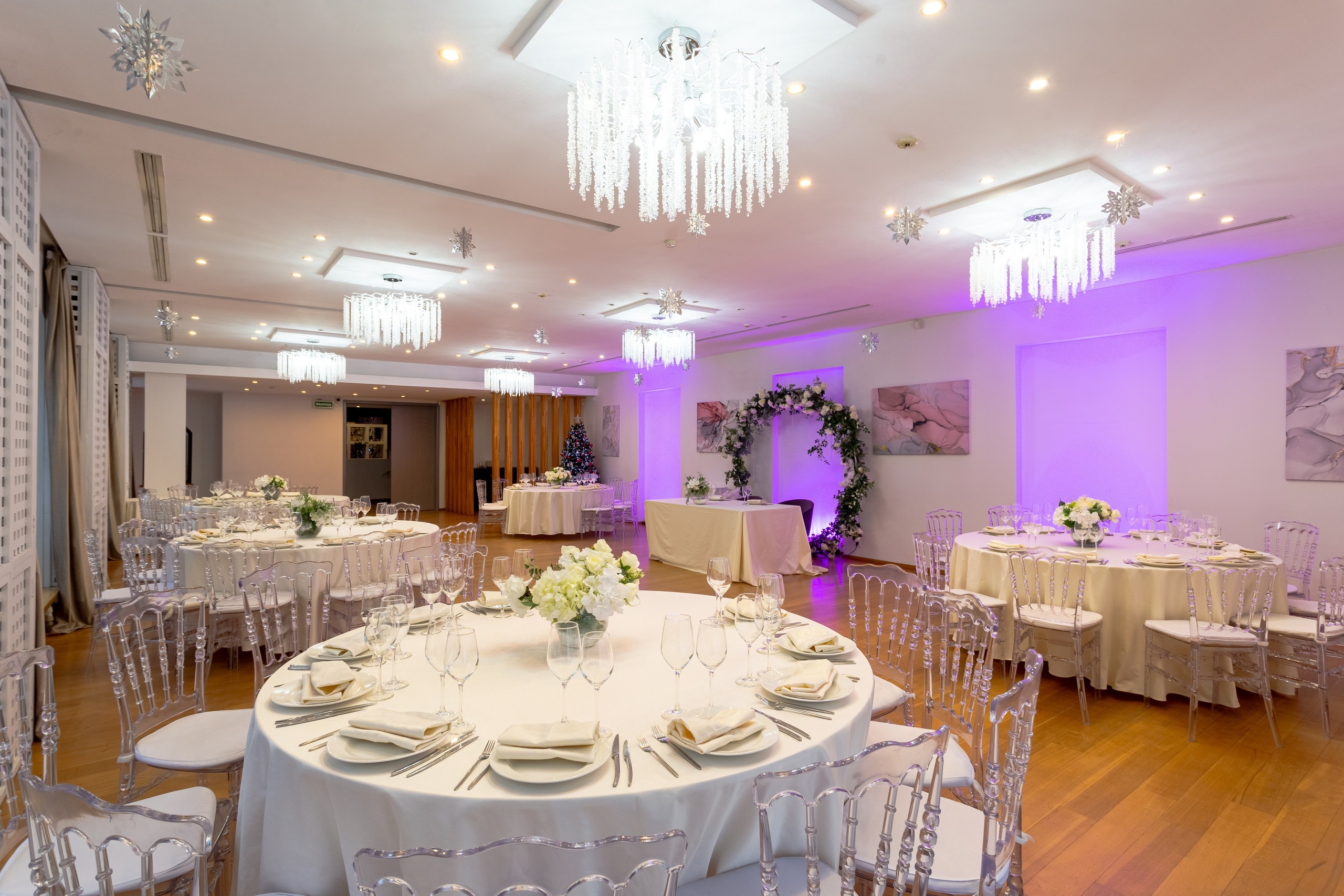 Площадка № 2-14. Свадебный организатор Москва