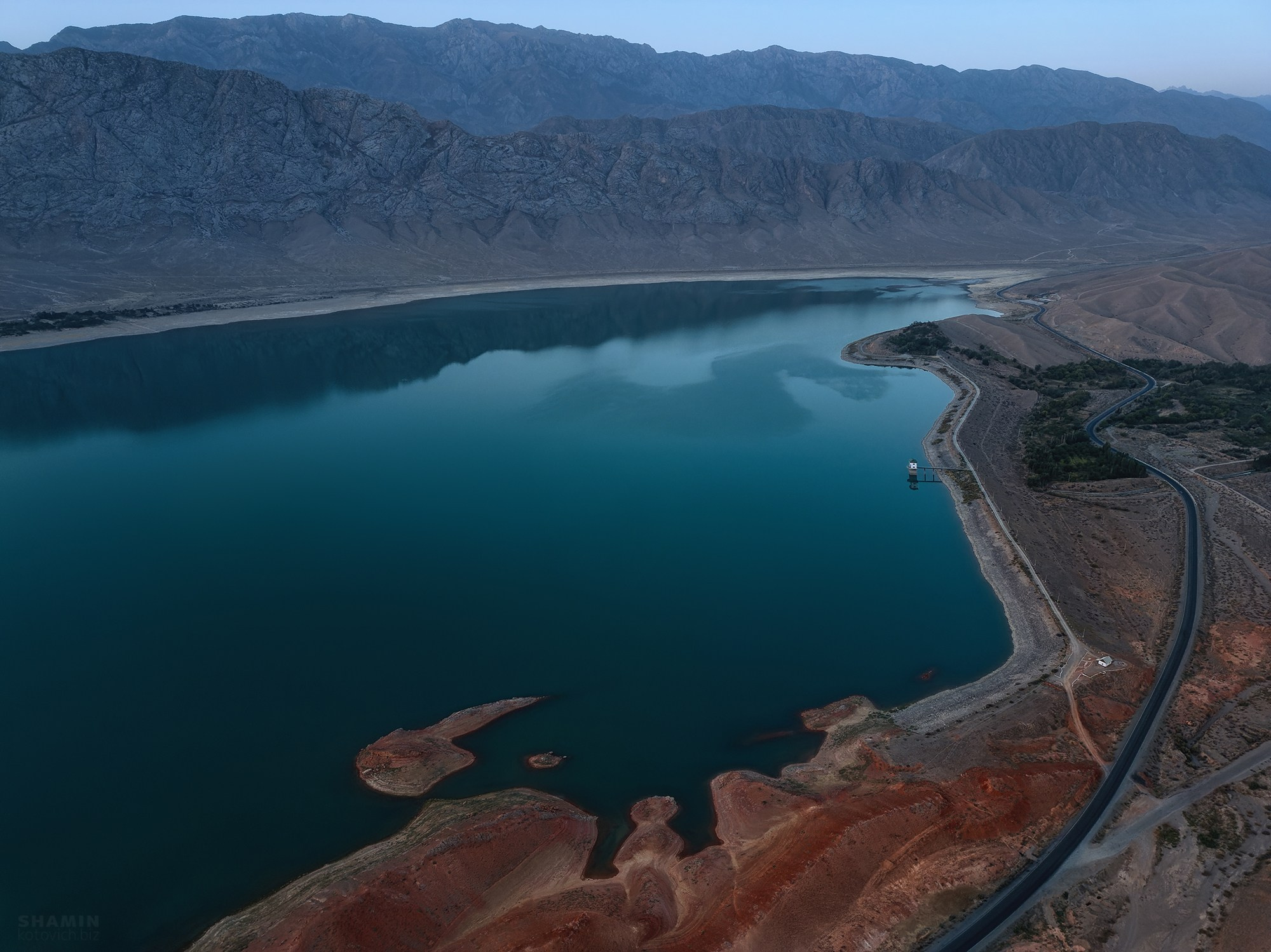 Кыргызстан — горные пейзажи, озёра и свет Тянь-Шаня | Фотограф Константин Шамин. Фотограф Константин Шамин
