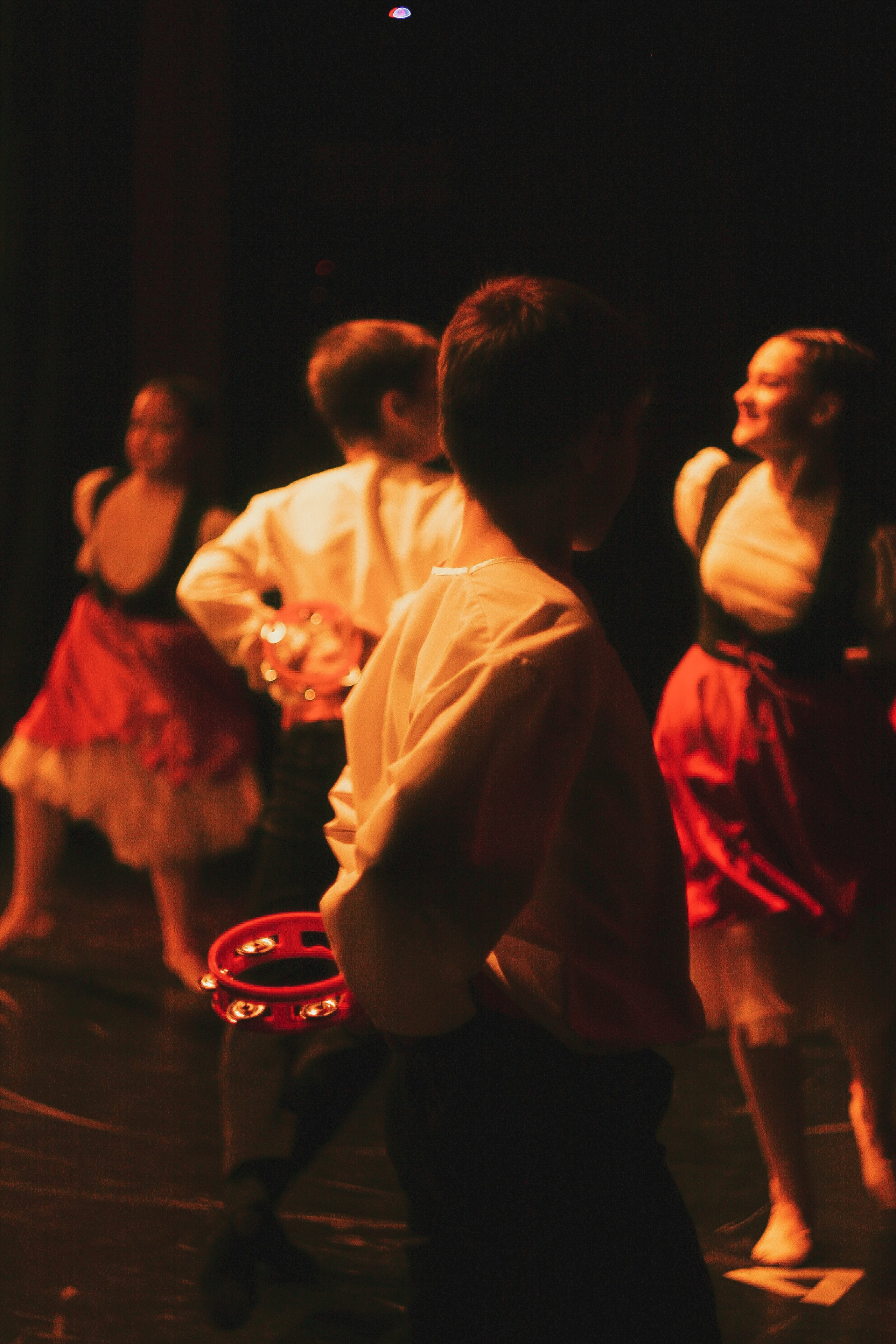 Отчетный концерт, коллектив «Бусинки». Портретный и художественный фотограф в Москве