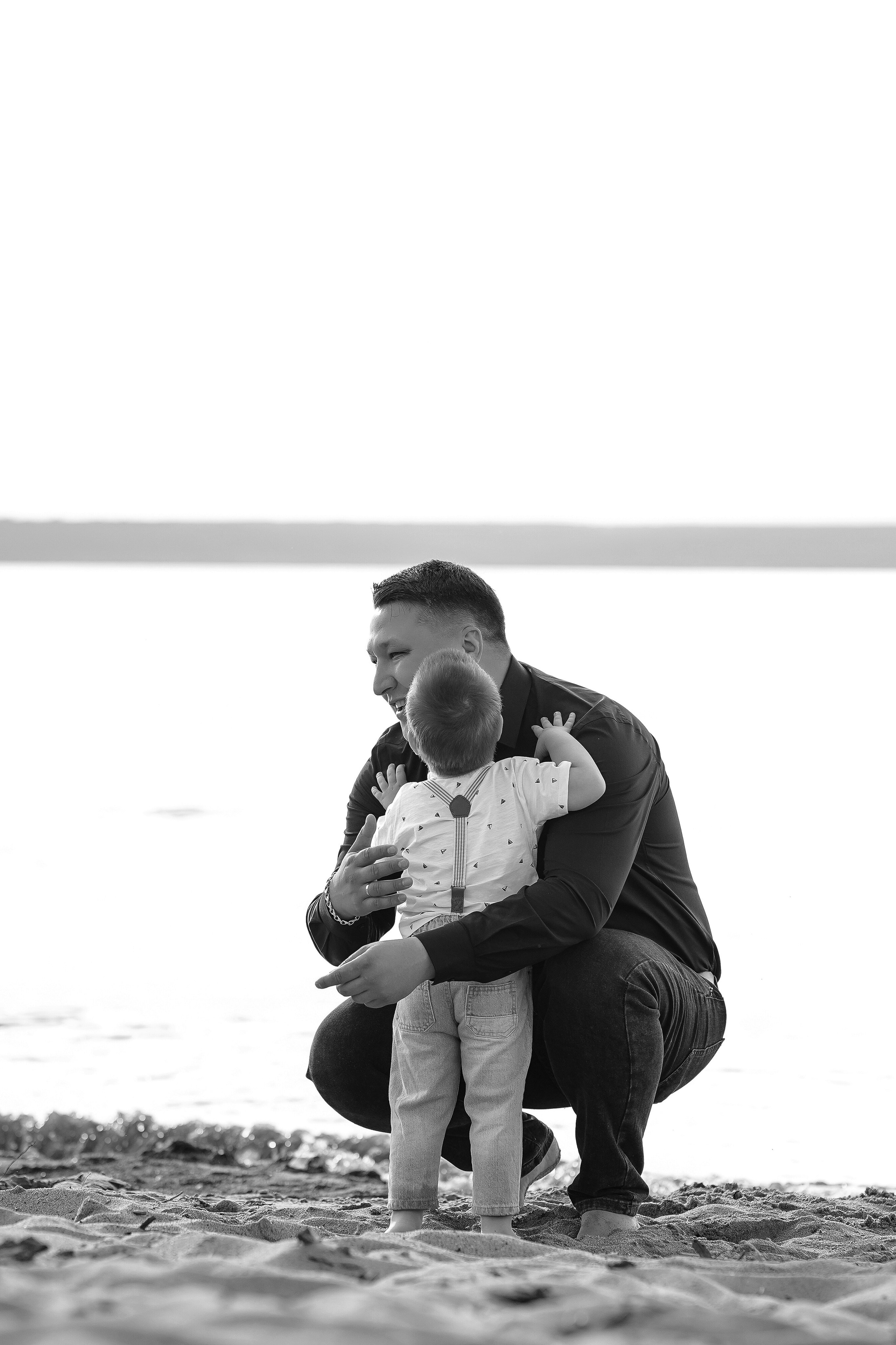 Берег Волги семья лето. Семейный и свадебный фотограф в Ульяновске Арина Авдеева