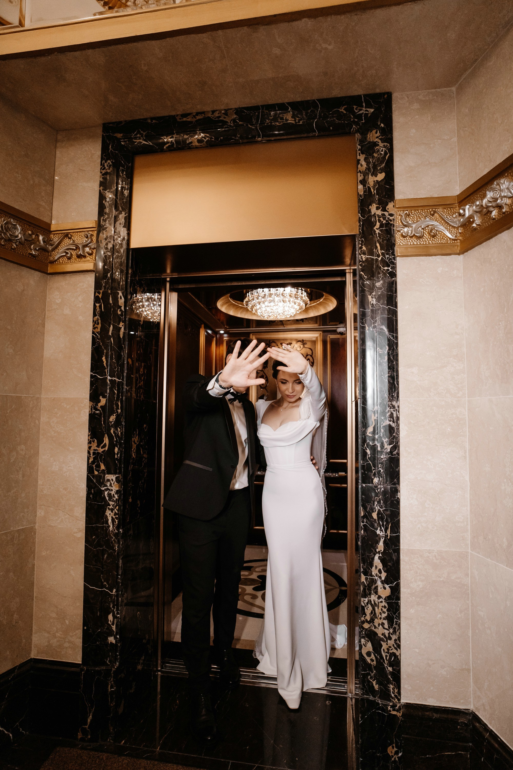 Фотосессия свадьбы в Lotte Plaza. Свадебный и семейный фотограф в Москве Светлана Зоткина