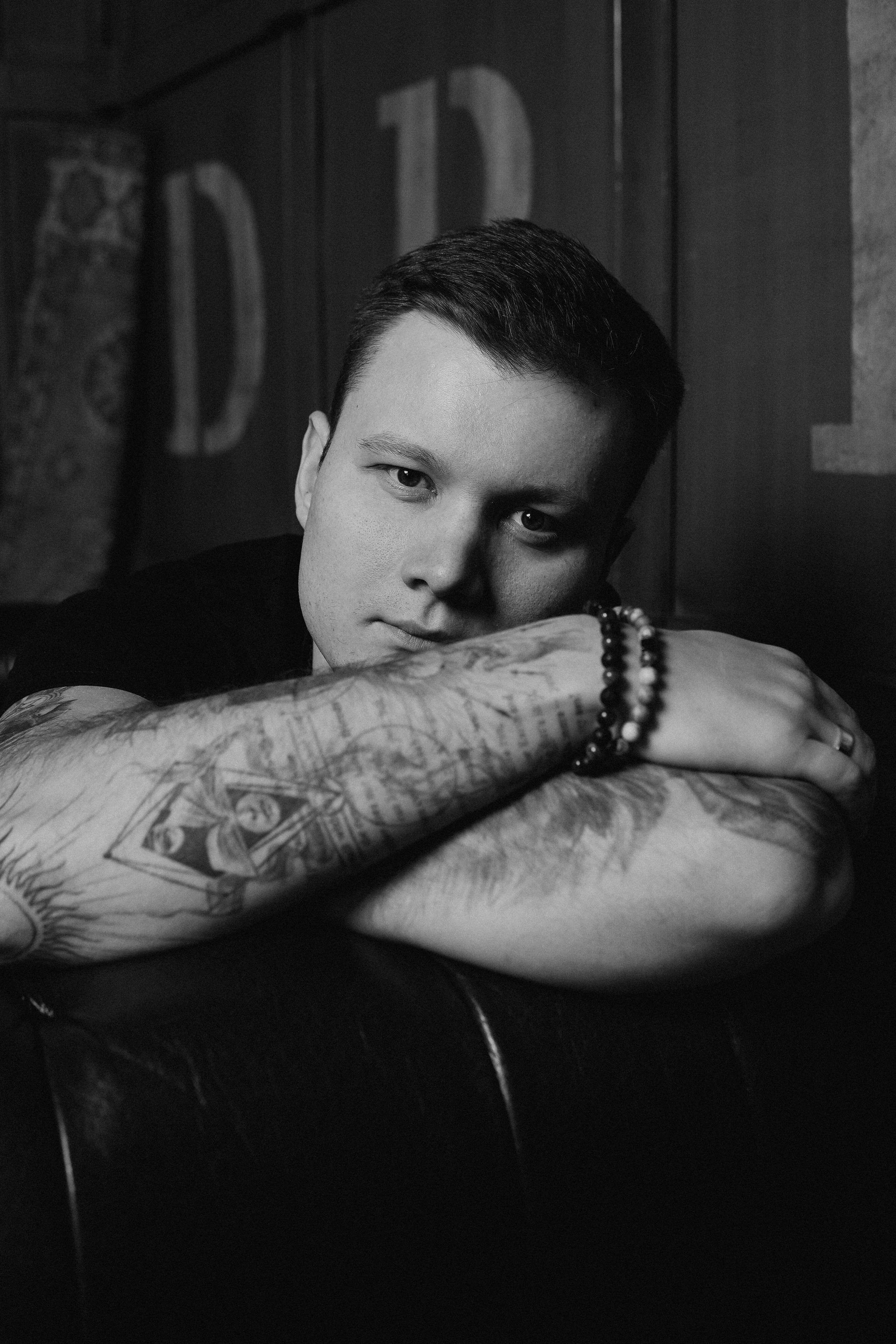 Парни. Меня зовут Аня, я фотограф в Москве