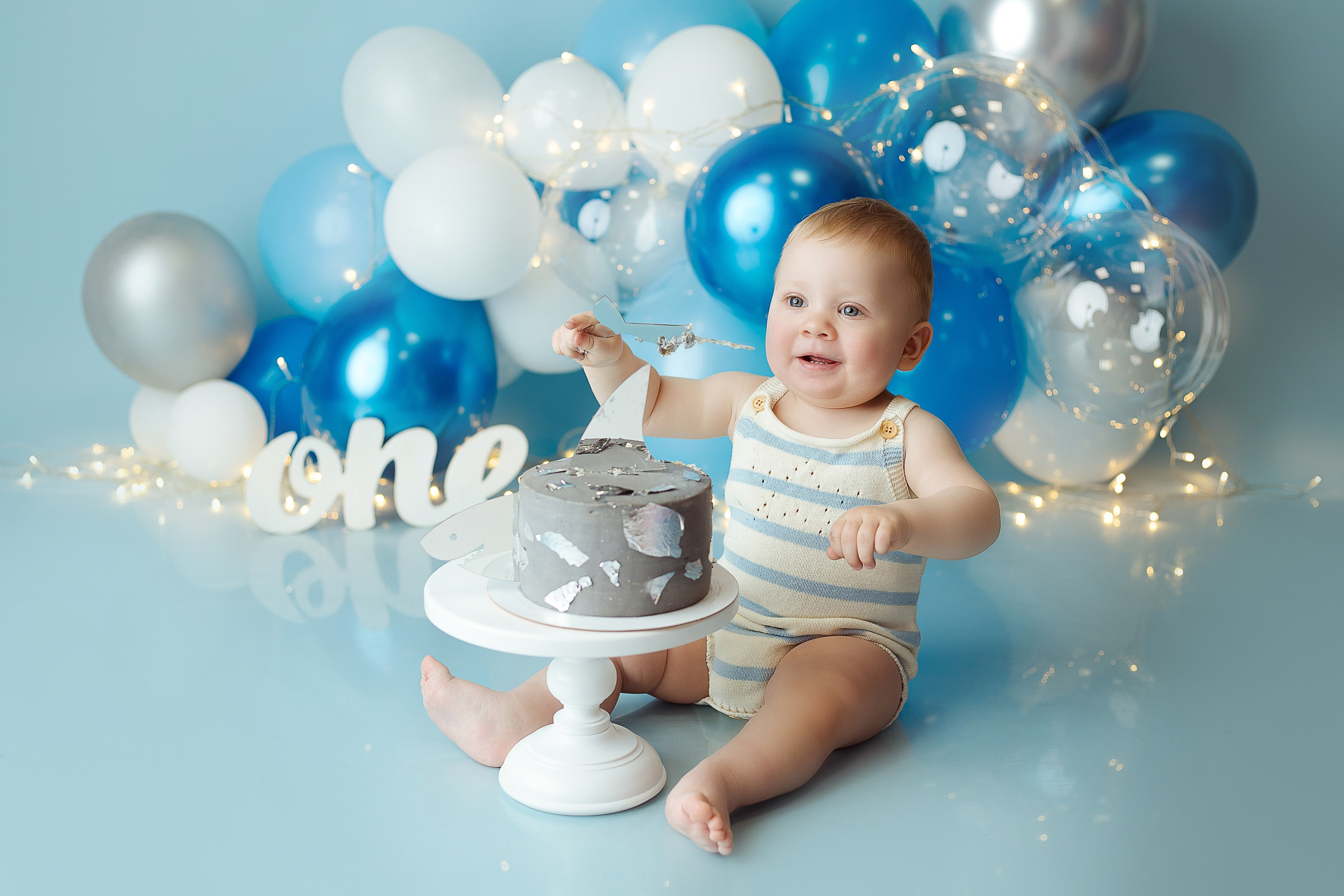 Праздничное оформление. Фотограф беременности, новорожденных Москва. годики под ключ