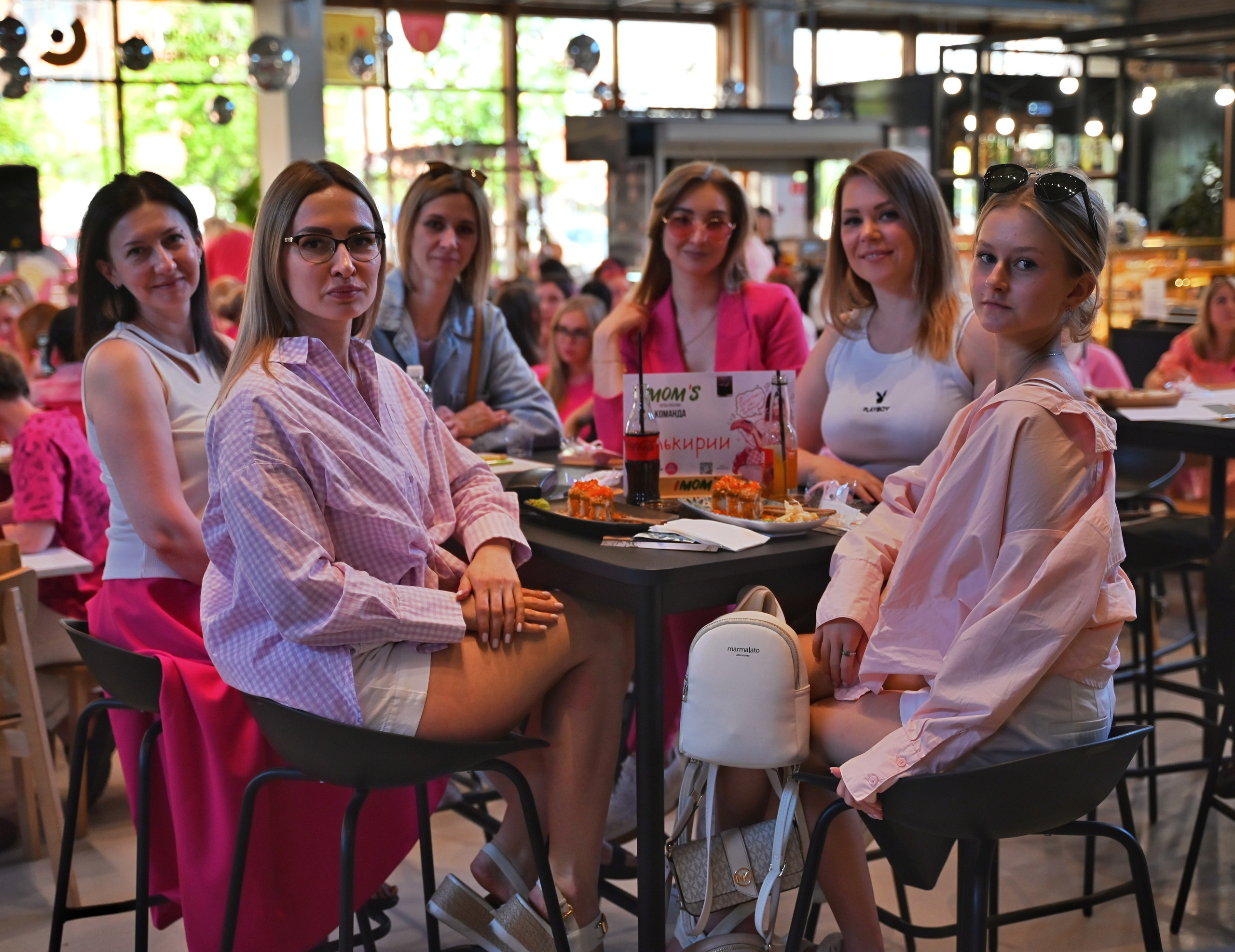 Игра IMOM'S в розовом. Фотограф в Санкт-Петербурге