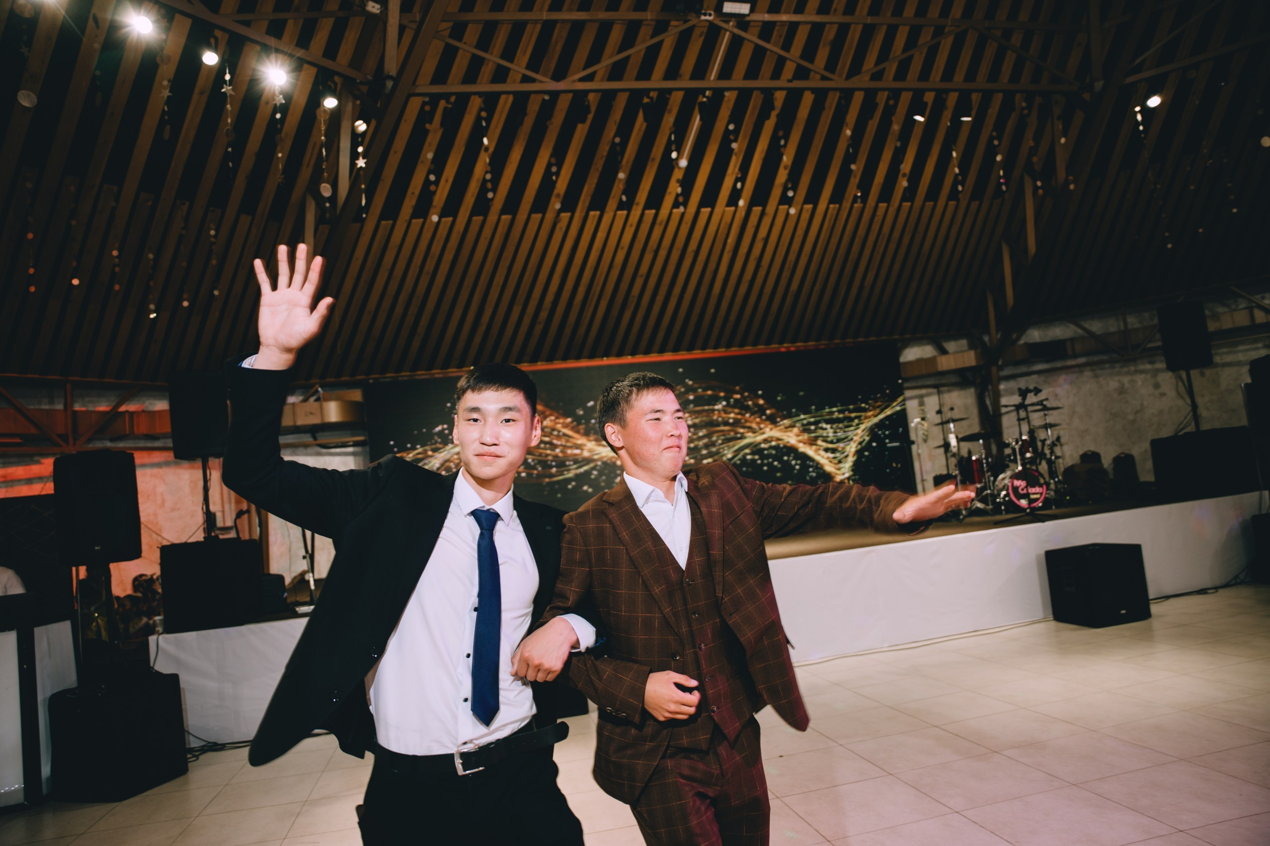 Выпускной Усть-Ордынской СОШ № 1 2025. Фотограф в Иркутске Сендыхеев Пётр