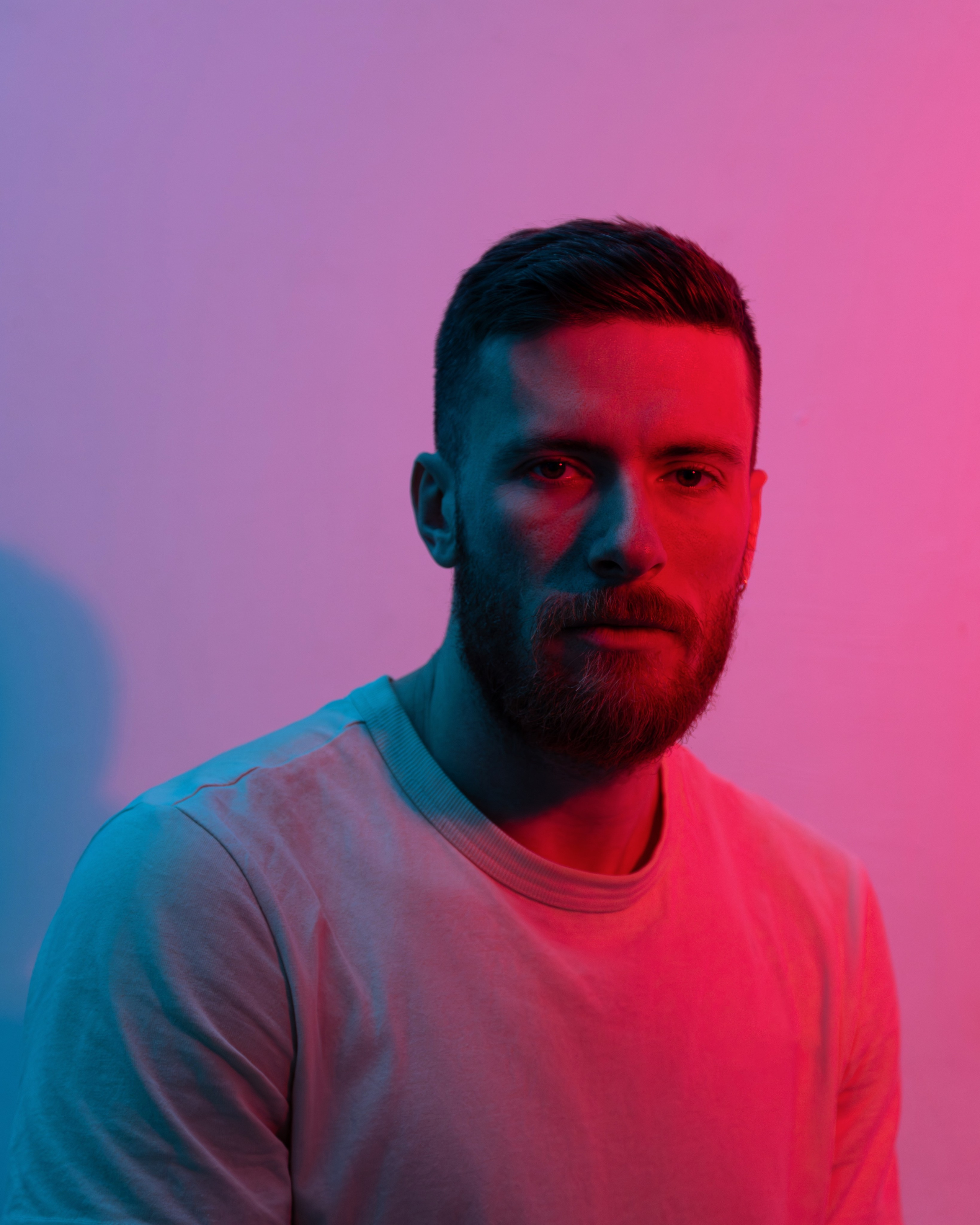 МУЖСКОЙ ПОРТРЕТ \ СТУДИЯ. Фотограф Павел Подшивалов