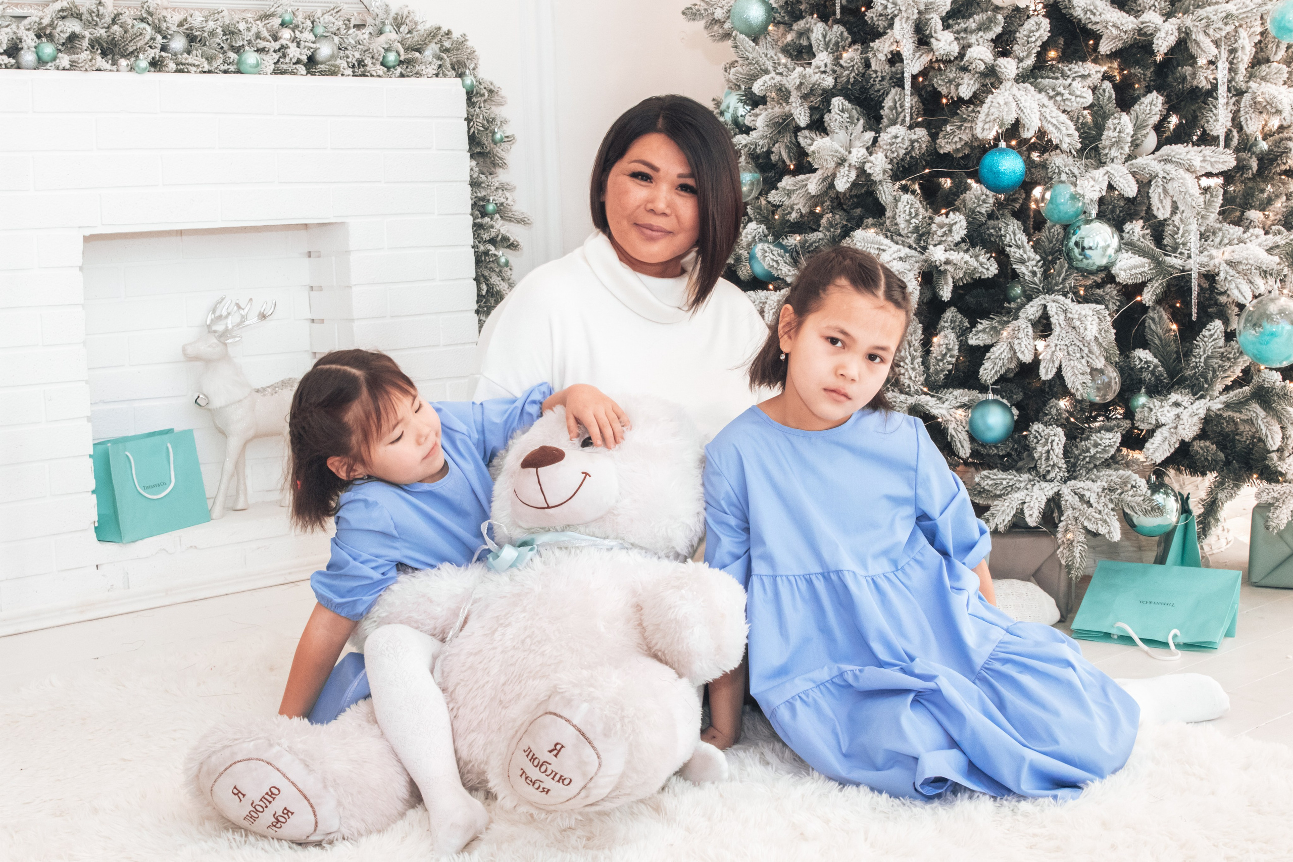 Съёмка прекрасной семьи в зале Лайт. PhotoMeet — Фотограф в Улан-Удэ