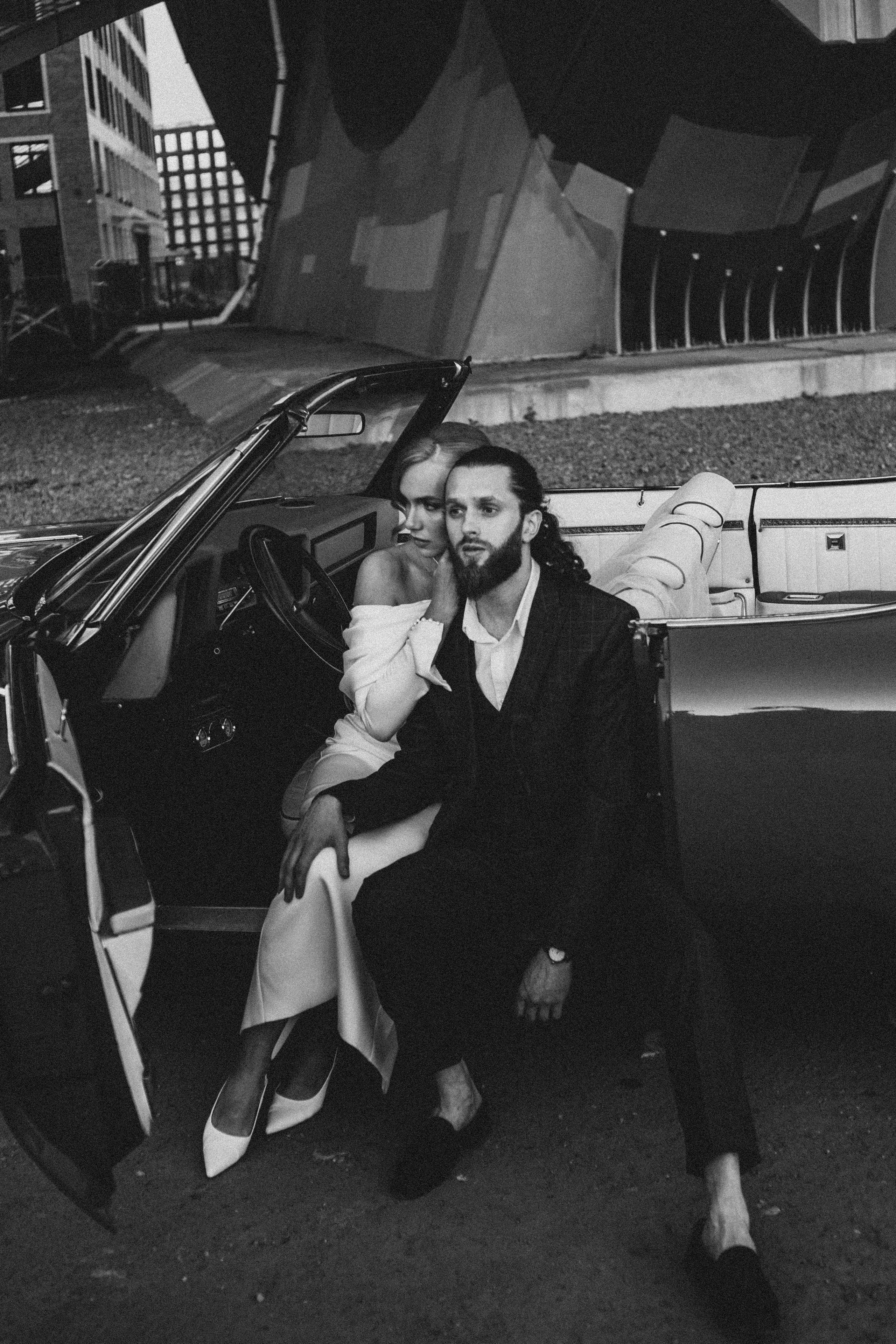 СВАДЕБНАЯ СЬЕМКА ВОЗЛЕ МСОТА БЕТАНКУРА НА КАБРИОЛЕТЕ. Профессиональный фотограф, Санкт-Петербург — Виктория Богомолова