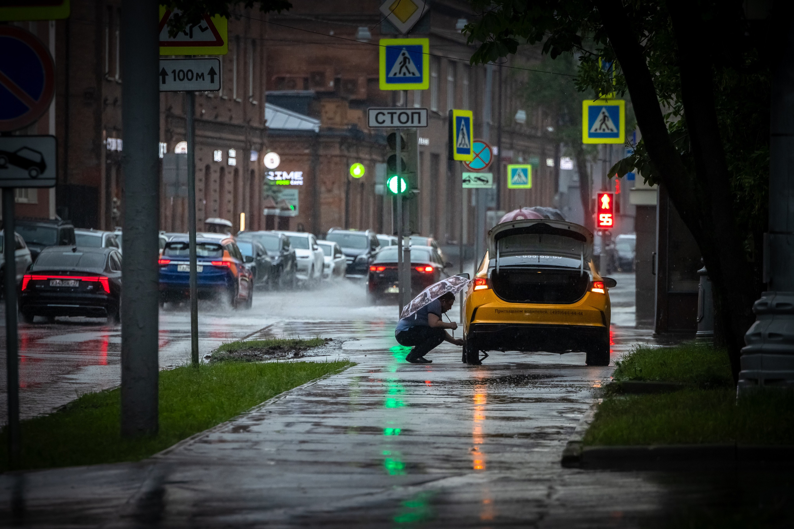 STREET. NE Cinema — backstage and reportage photography in cinema, music, Automotive and sport