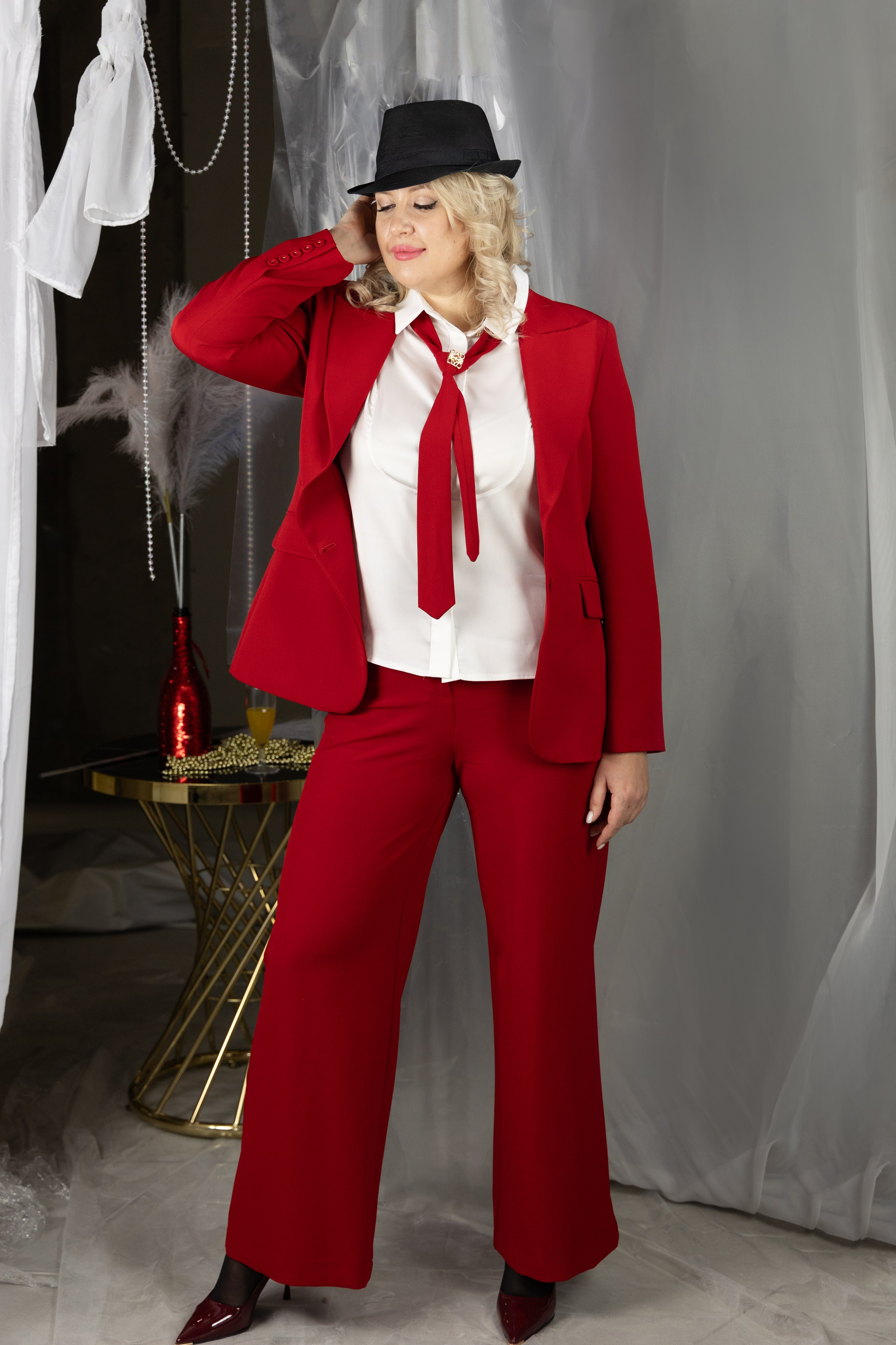 Модели для съёмок товаров на маркетплейсах. Фотограф Татьяна Марсуверских Жуковский. Фотограф для маркетплейсов, фотоуслуги в Жуковском Татьяна Марсуверских