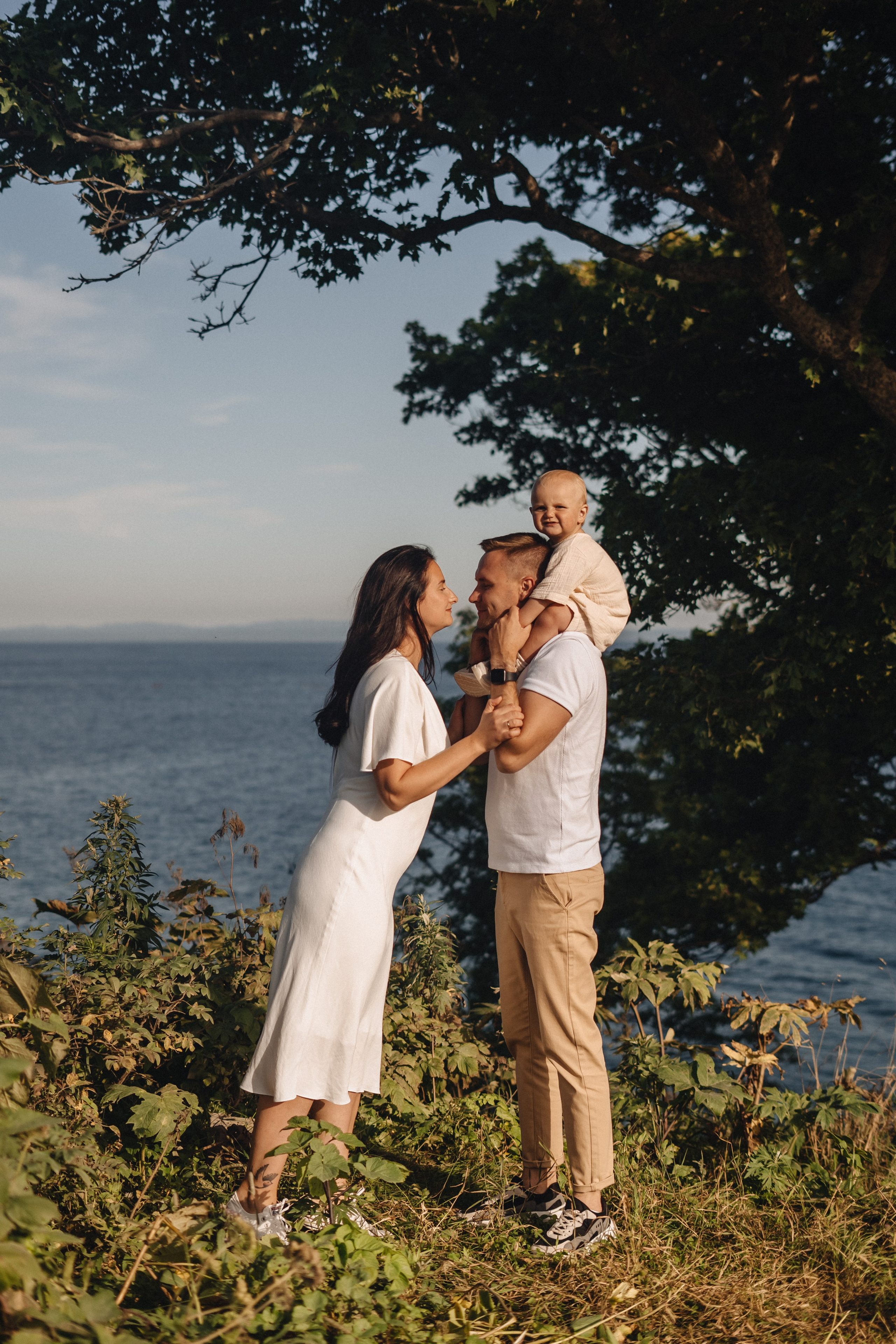 Семейная фотосессия на море сахалин. Фотограф сахалин