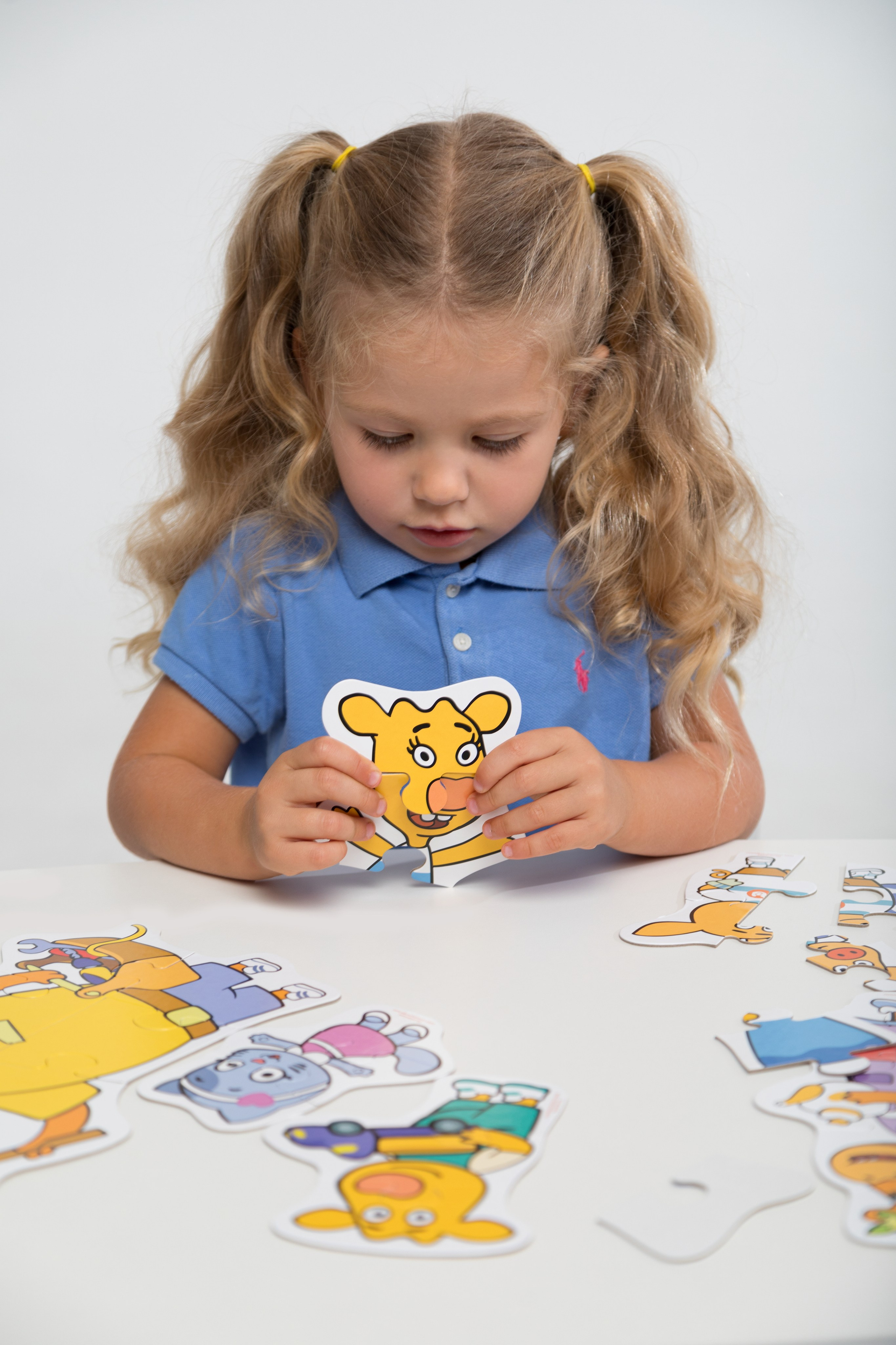 Каталожная съемка в циклораме для бренда детских товаров. Детский и контент фотограф Надя Волкова Санкт-Петербург