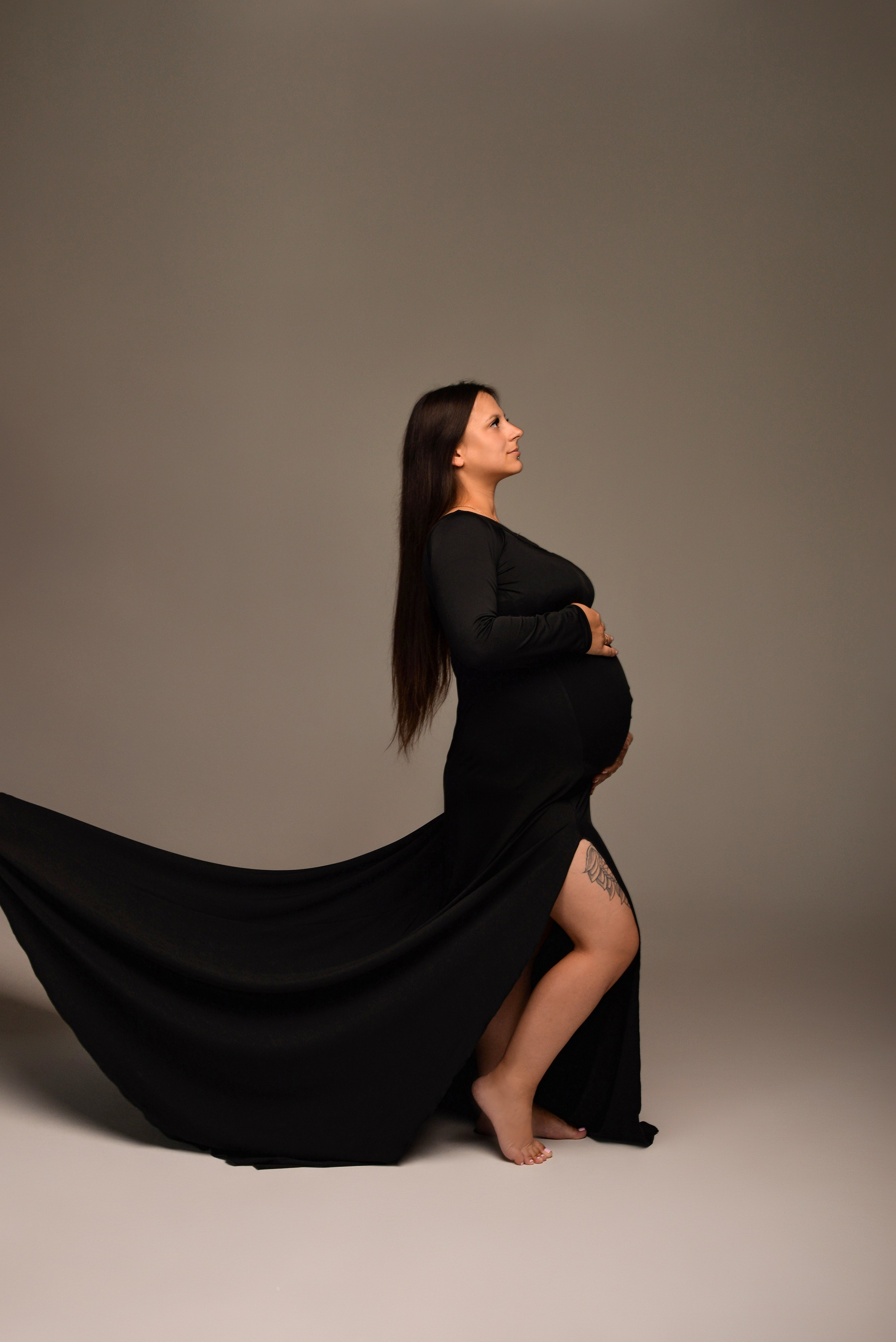 Беременность съемка, Мария с мужем в студии. Семейный и свадебный фотограф Галина Абакумова, фотосессии в Белгороде