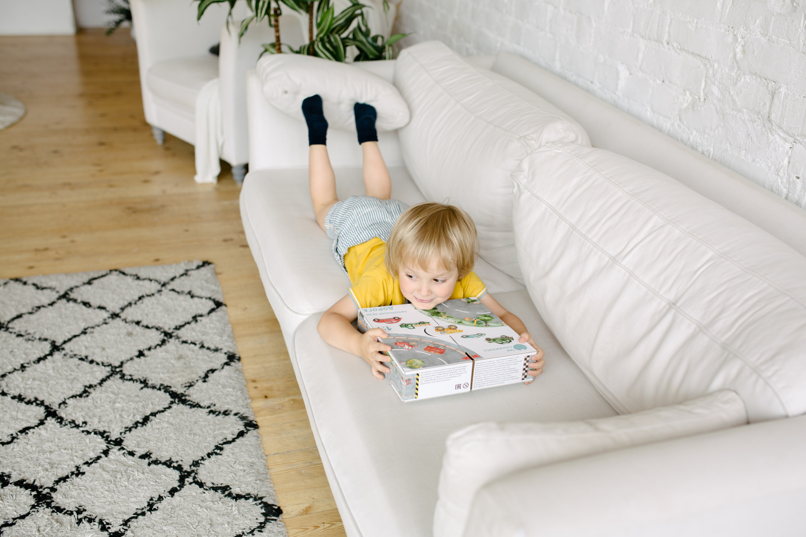 Детская съемка для бренда пазлов. Свадебный и семейный фотограф в Санкт-Петербурге Исупова Юлия