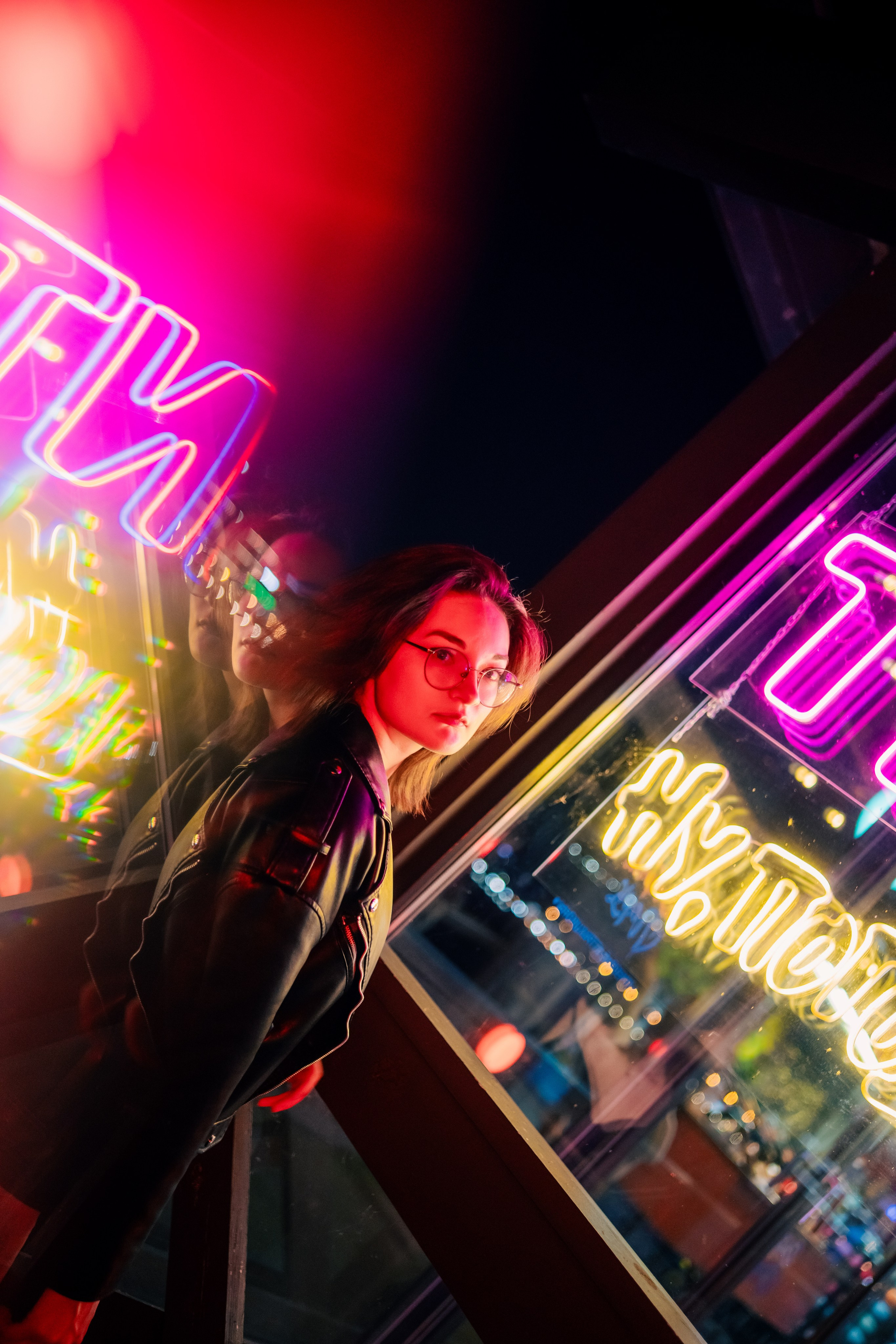 Юля | Палитра неоновых огней. Felixtones