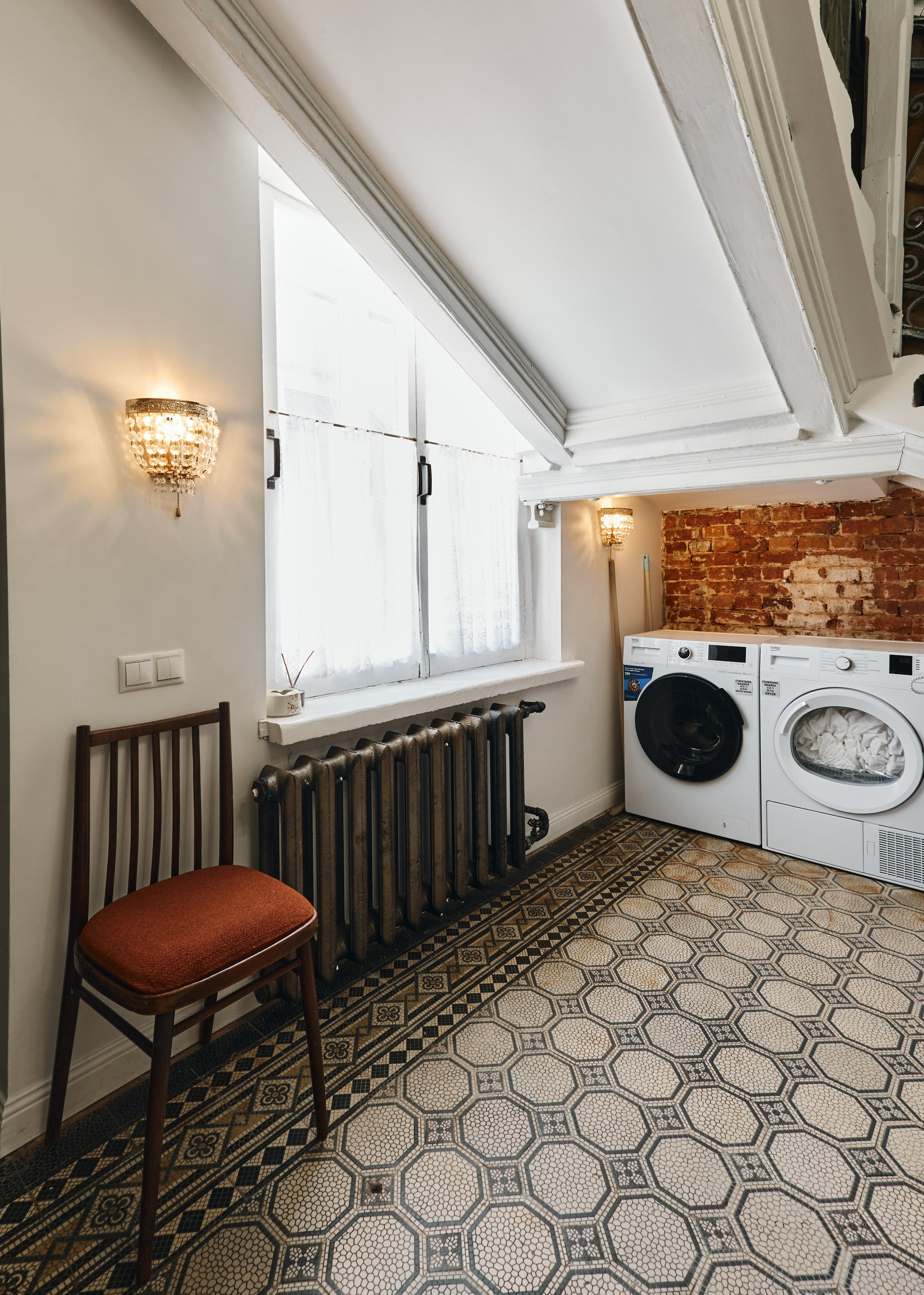 Интерьерная съемка отеля. Фэшн-фотография и портреты в Владивостоке. Превращаю съёмку в повествование — создаю образы с сюжетом, которые остаются в памяти